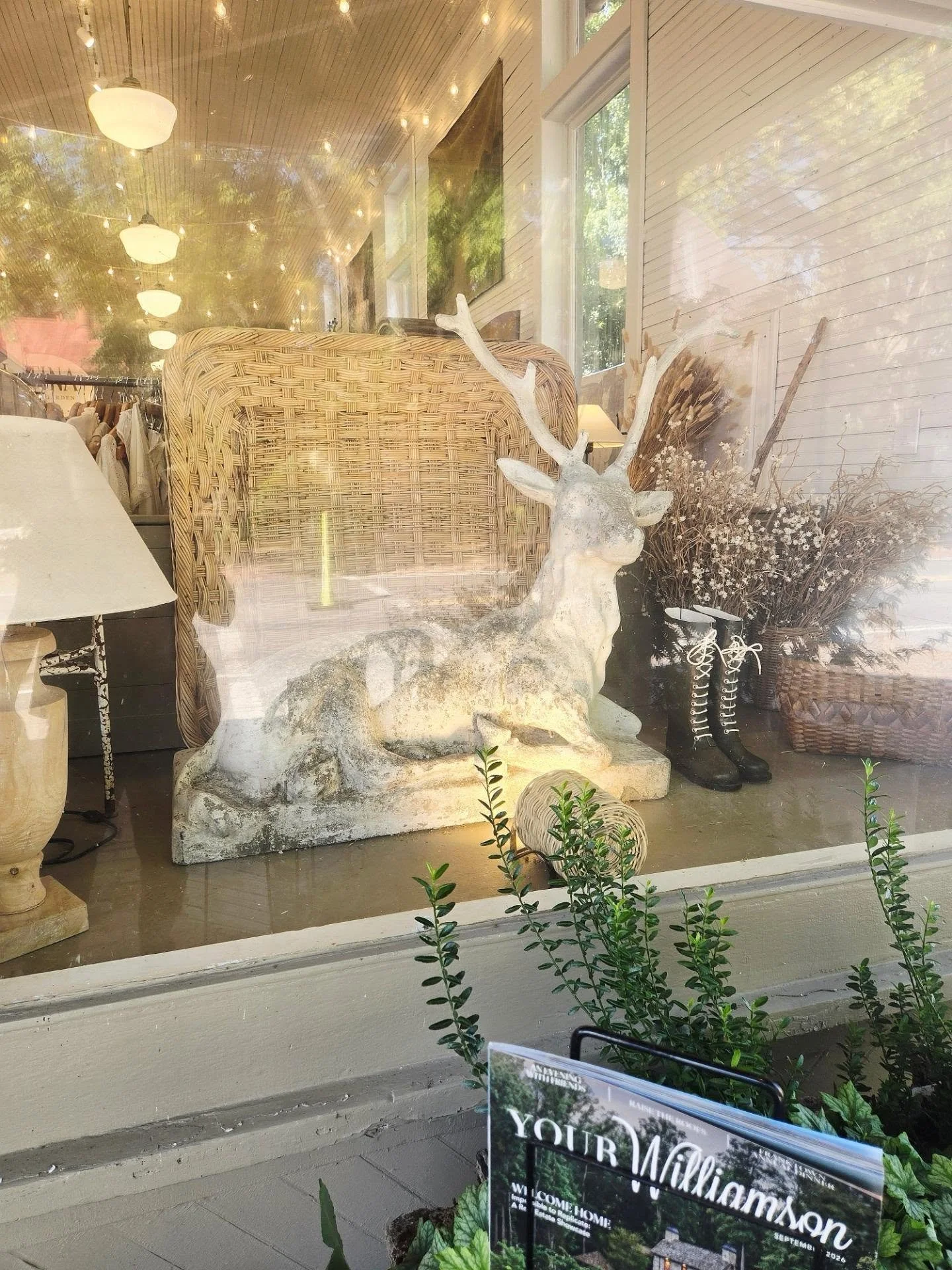 Yesterday was our wedding anniversary. Every year we try to spend the day supporting small businesses. This year we went to check out Leipers Fork. I have followed @patinahomeandgarden for many years but hadn't had a chance to go in person. So we bui