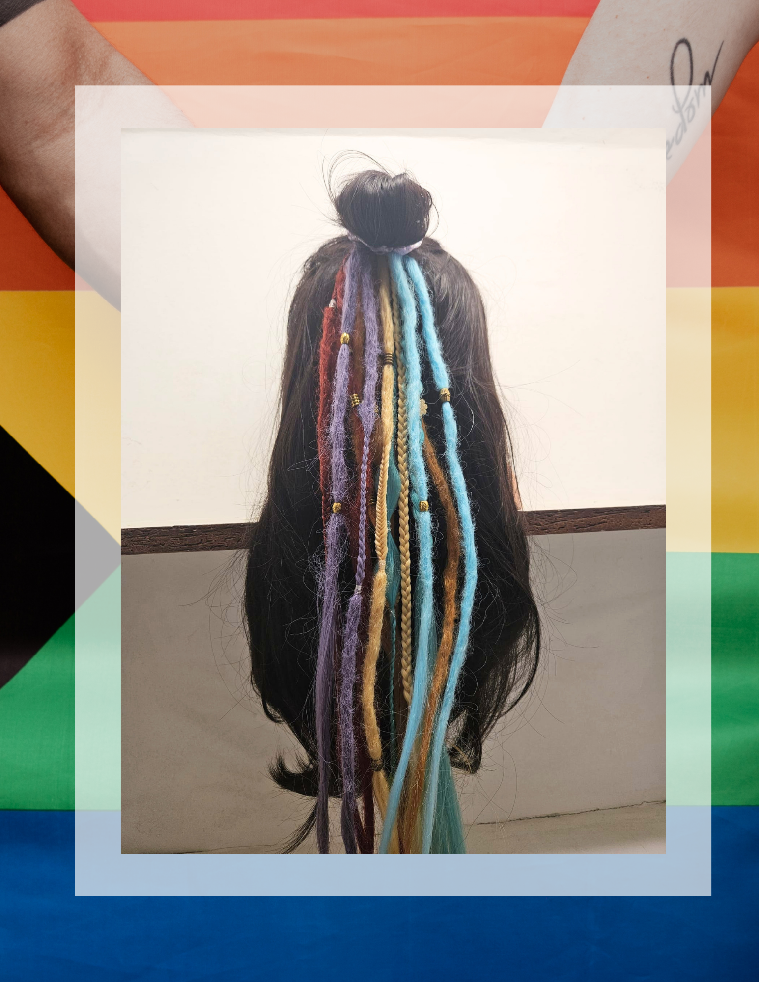 Dreadlocks & Tresses Ponytail · Drapeau LGBTQIA+ · Henlon