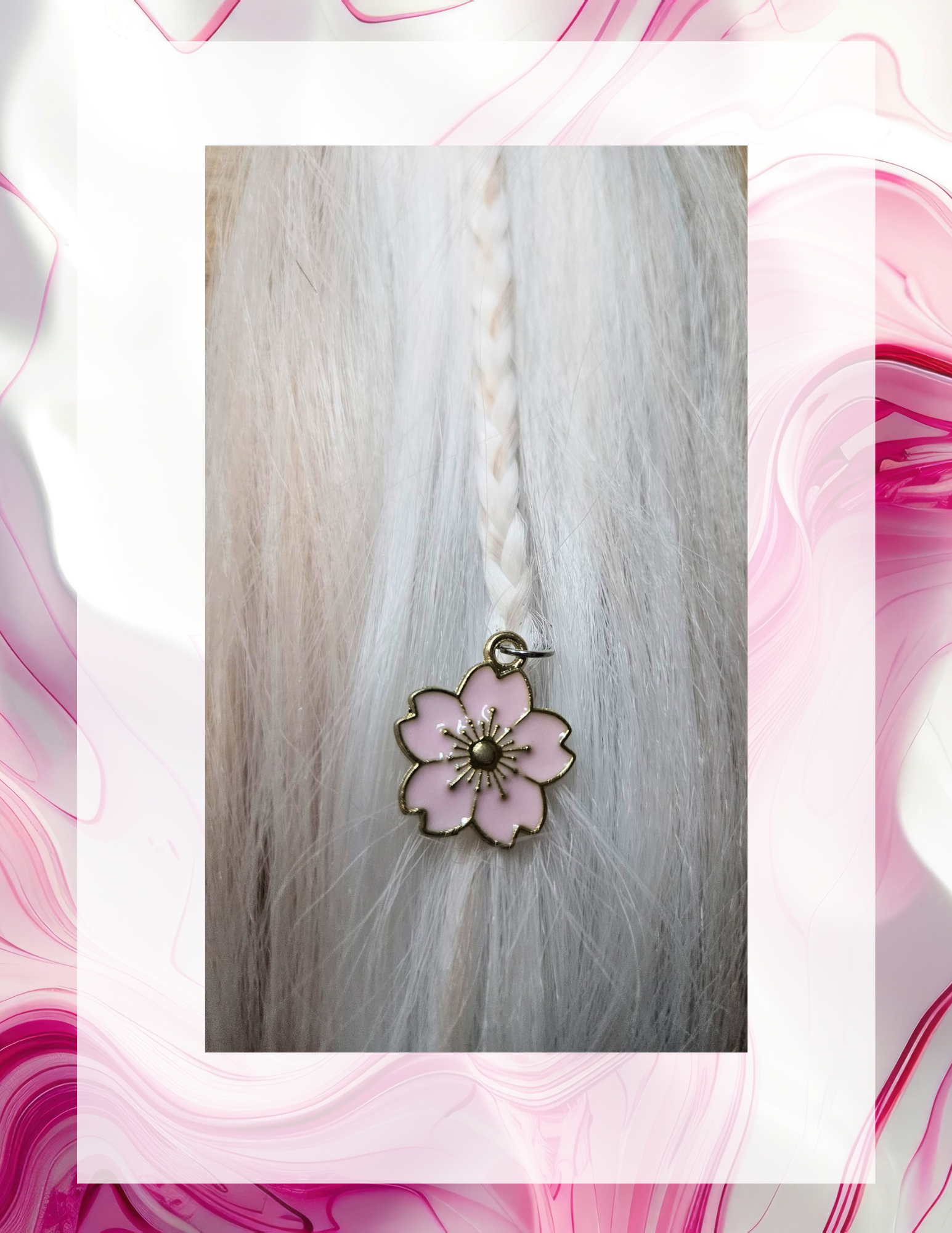 tresse-blanche-charm-fleur-cerisier-rose.jpg