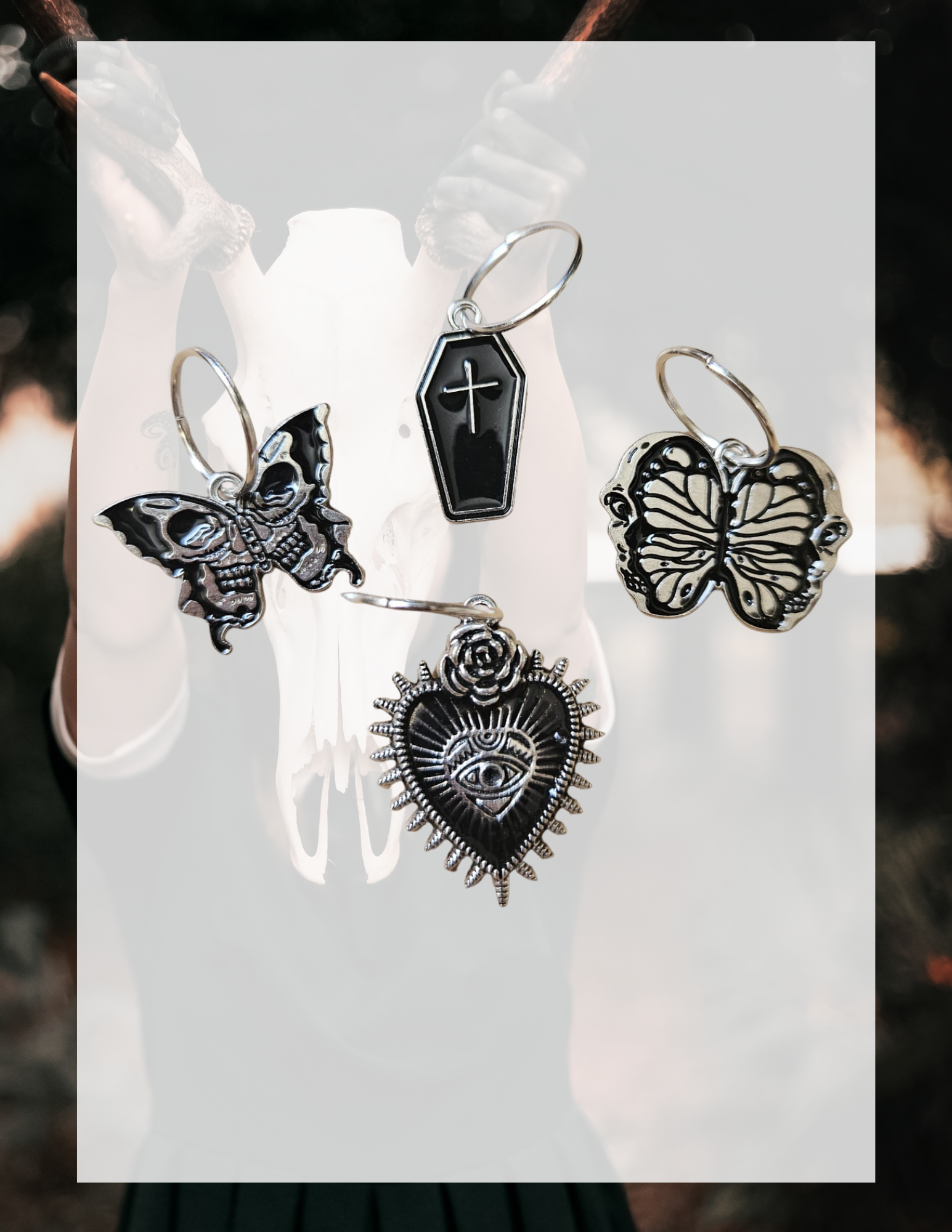 anneaux-charms-gothiques-vue-ensemble.jpg