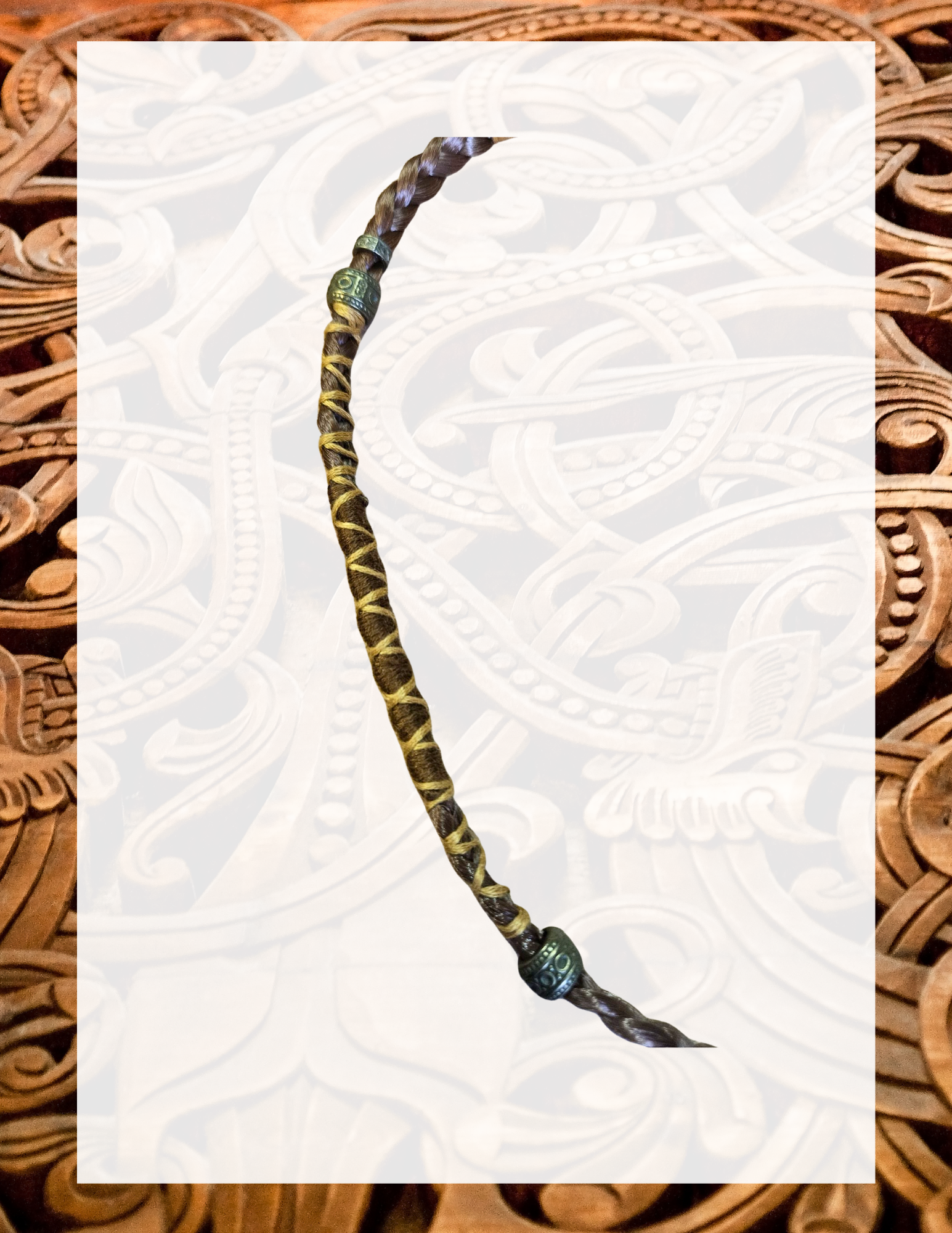 dreadlock-brune-enroulement-dore-vue.jpg