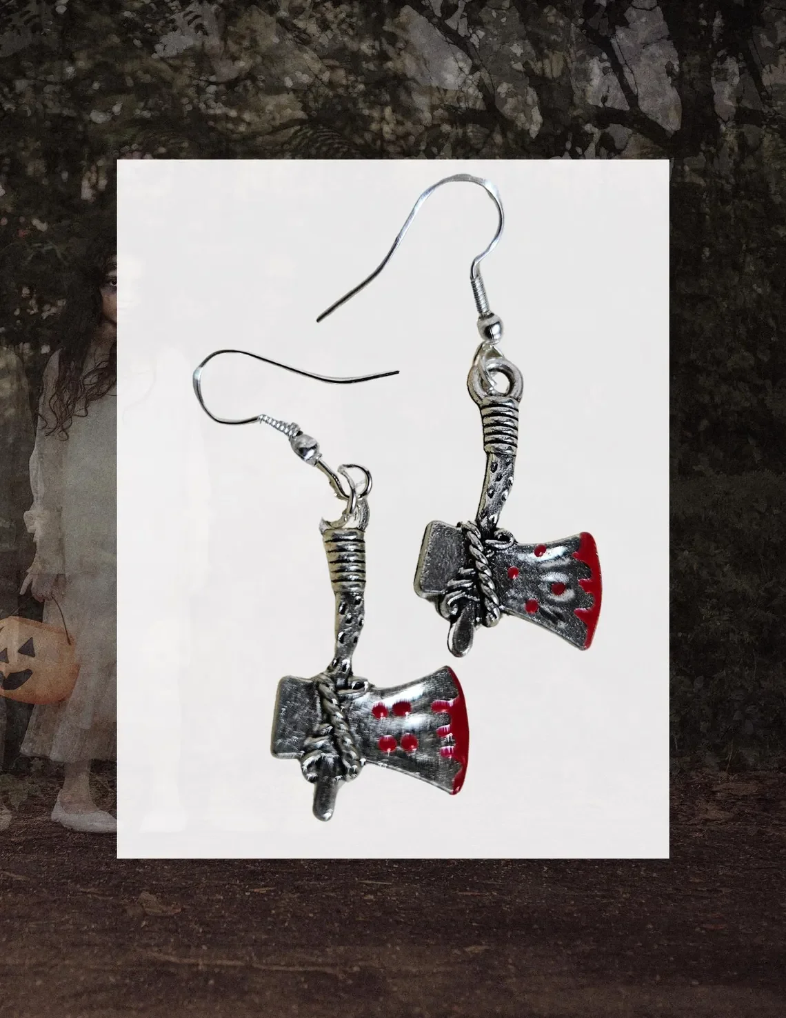 boucles d'oreilles tarot argentées, création Queer Crown Dreadlocks