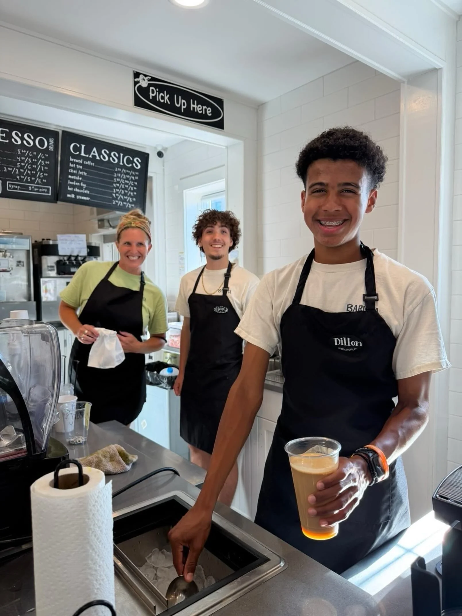 ☀️ We&rsquo;re still looking for end-of-season help! ☕🍦

Summer isn&rsquo;t over yet, and we&rsquo;d love to add a few more people to our team to help us finish out the season strong!

Whether you&rsquo;re looking for some extra hours before school 