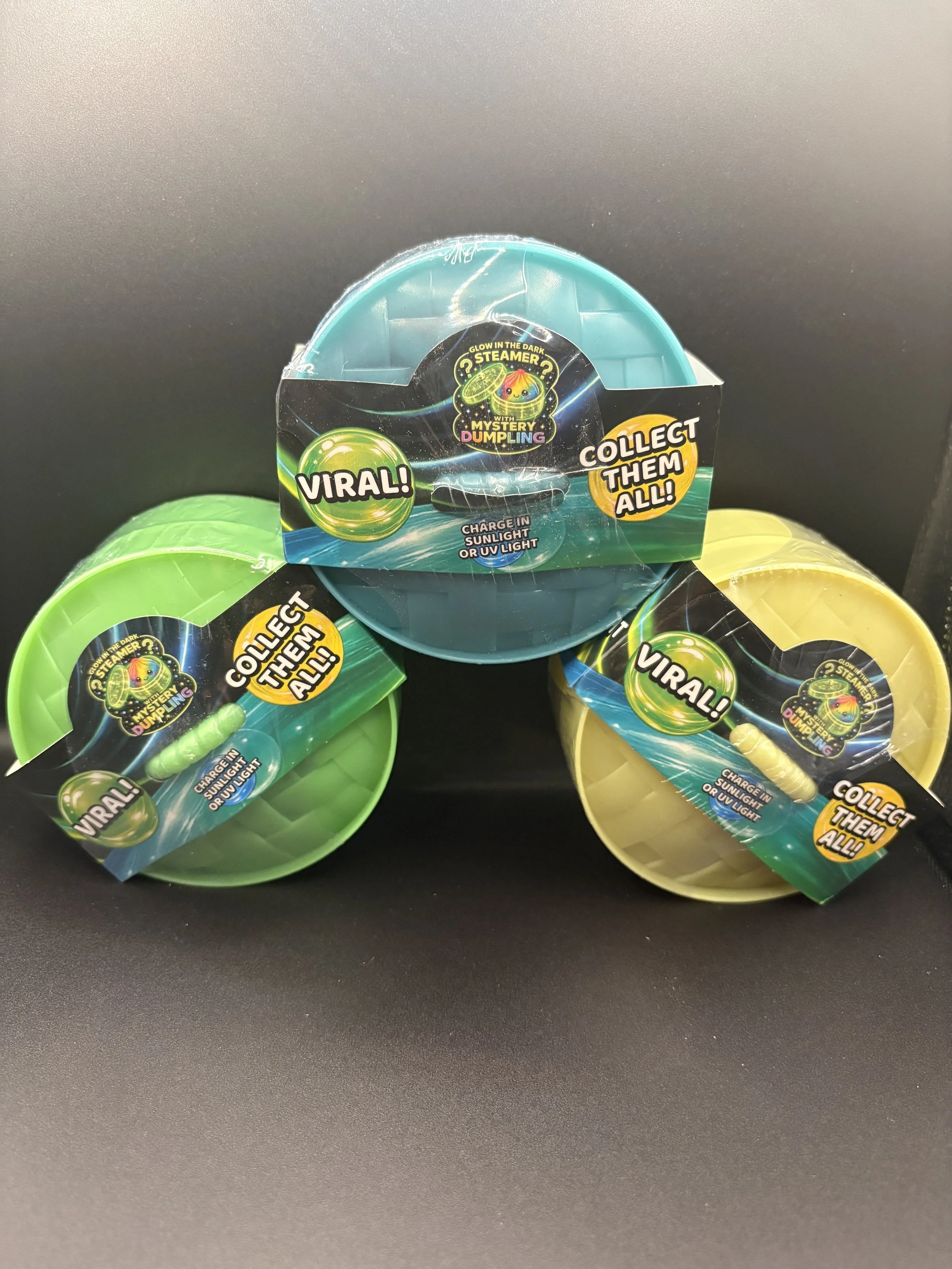 Fun Doh™ Mystery Glow-in-the-Dark Steamer Dumpling