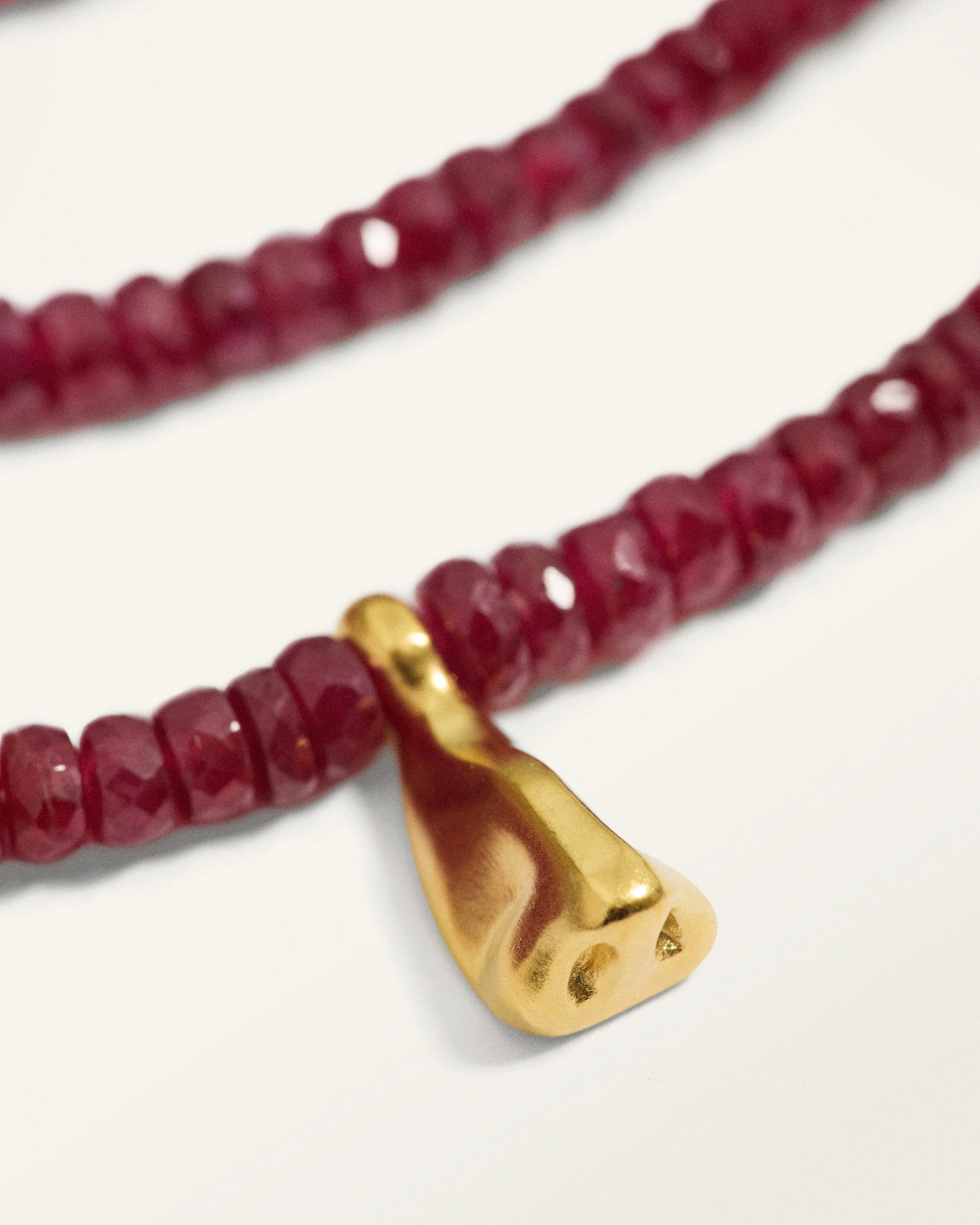 Tagtraum_Ruby-Necklace_e.jpg