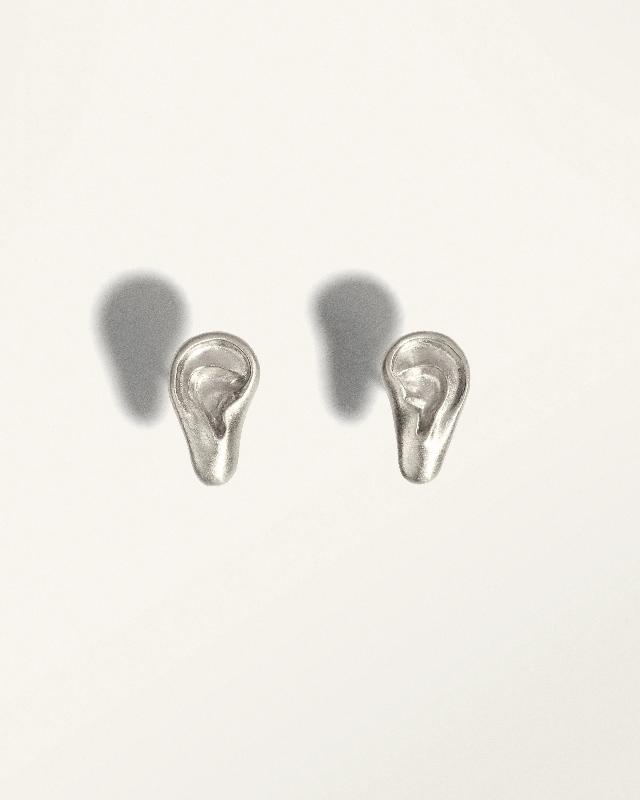 Tagtraum_Ear-studs_c_silver.jpg