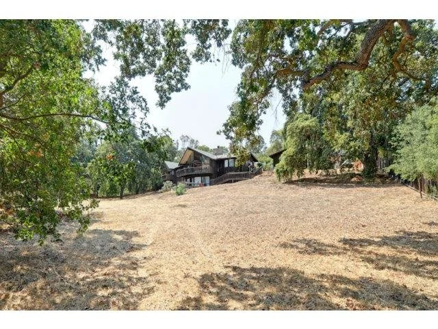 Home at 4159 Old Adobe Road in Palo Alto, California, sold off-market by Realtor Anya Slutsky