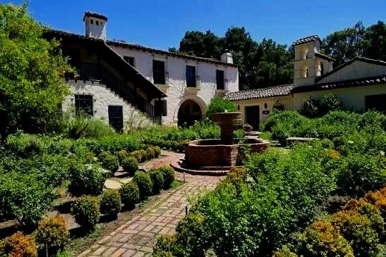 Menlo Park, California community on the San Francisco Peninsula