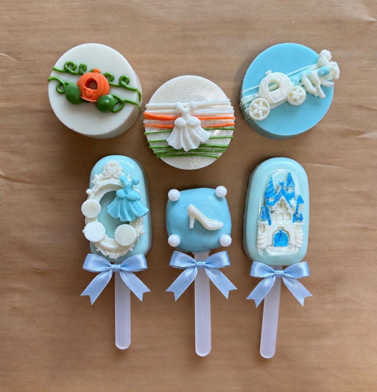 Cinderella Cake Pops.jpg