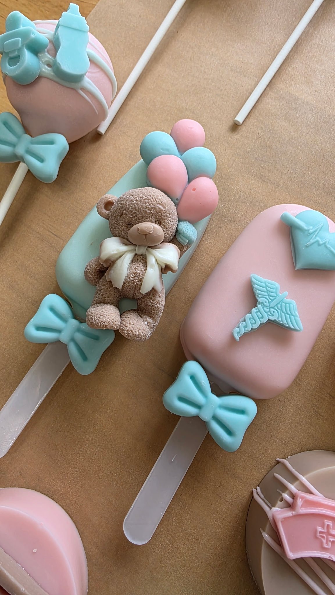 Custom Themed Cakesicles