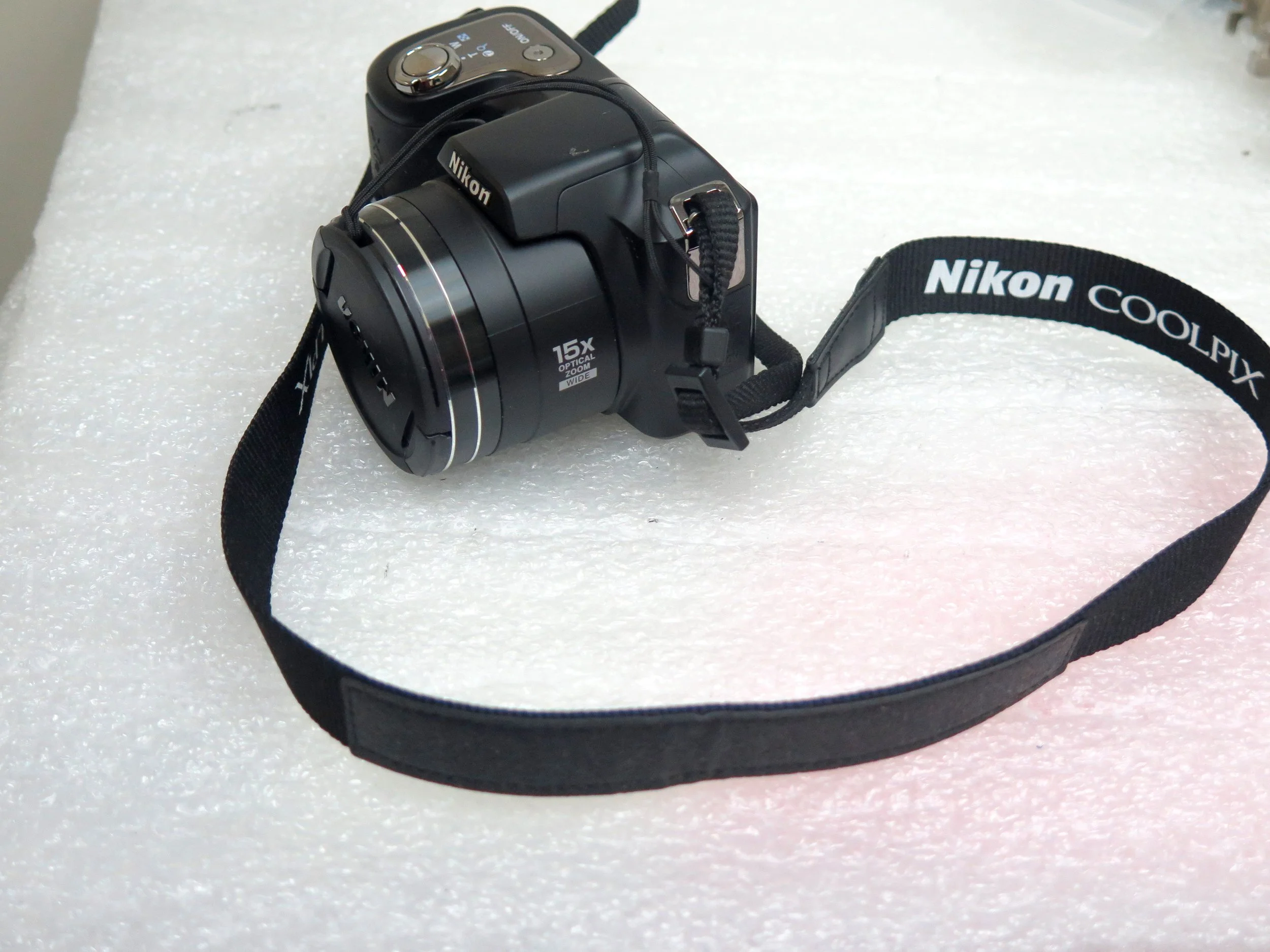 Nikon Coolpix L100 Camera