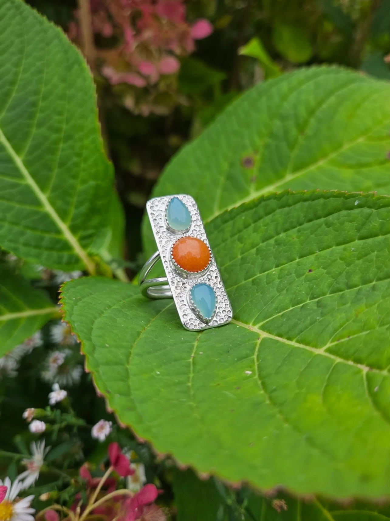 Aventurine and sky blue chalcedony sterling silver split shank ring