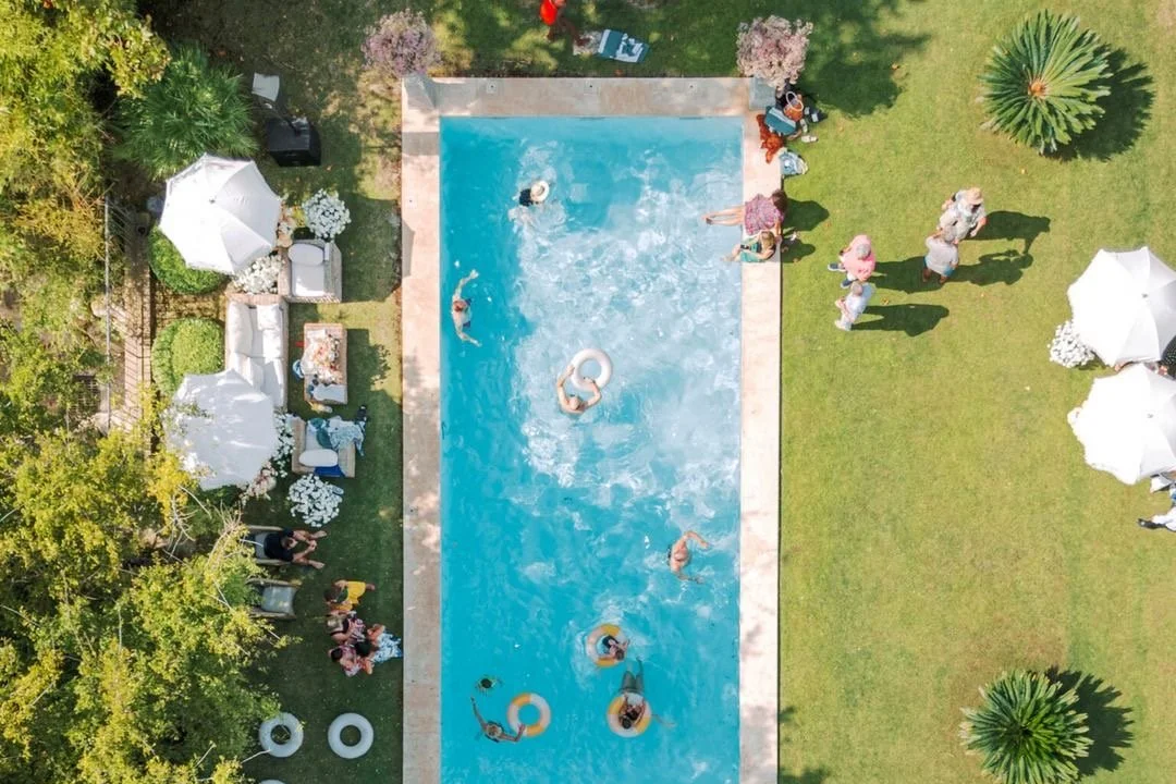 pool party