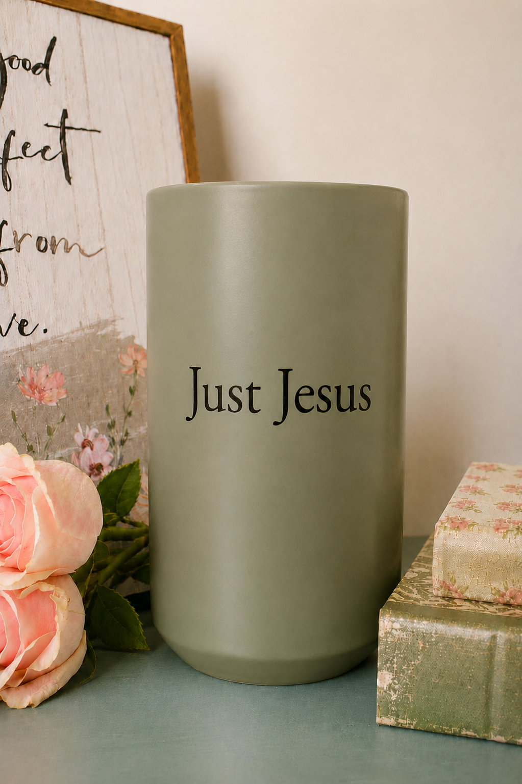 jjgreen vase.png