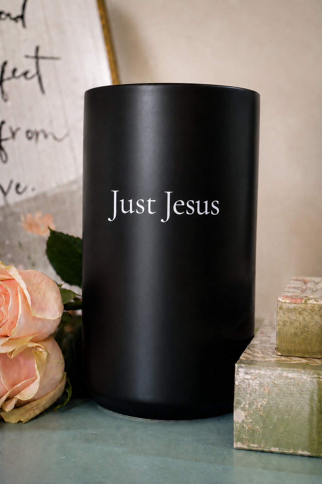 jjblackvase.png