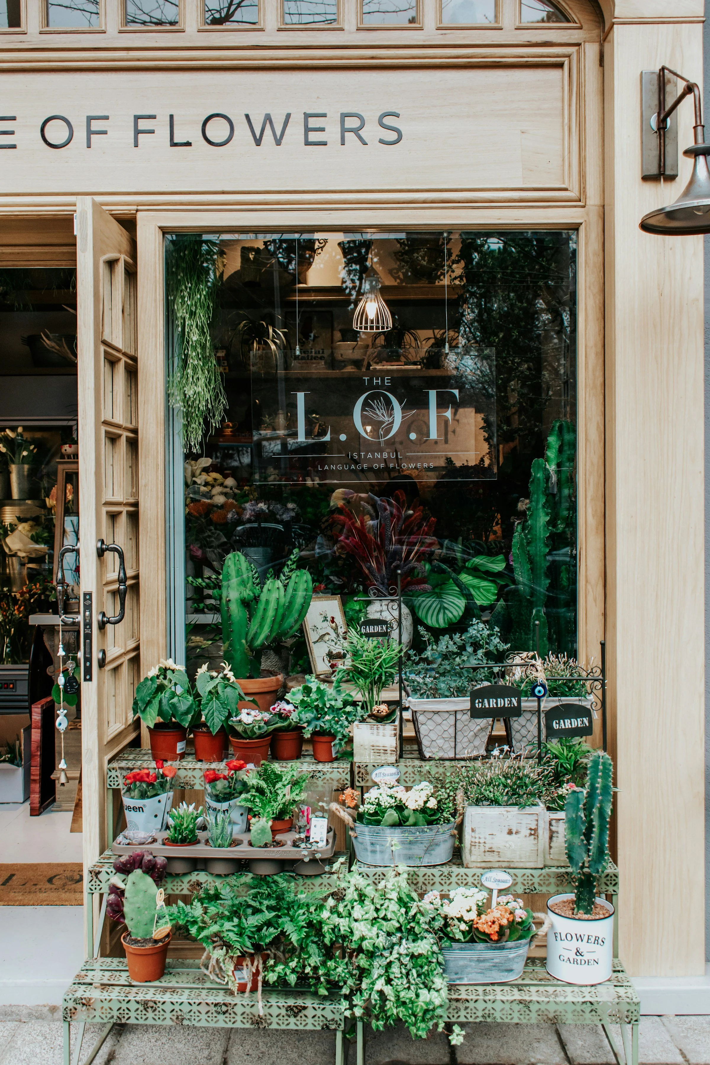 Flower shop.jpg