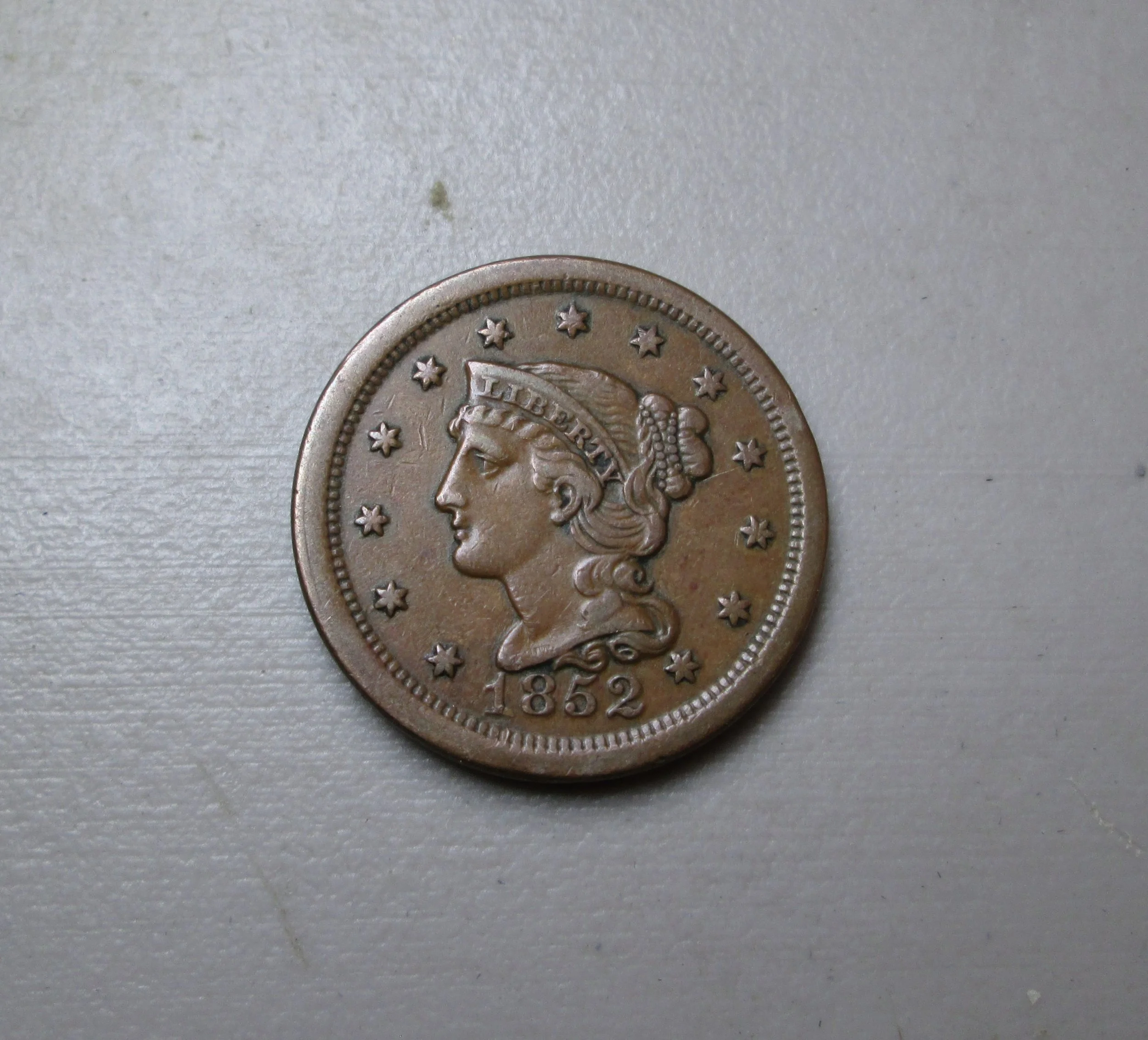1852 Braided Hair Large Cent - BN - VF35