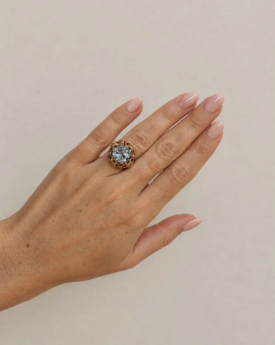 One of one 💫 
An 1880&rsquo;s 14ct gold cocktail ring.

#vintagejewellery #cocktailring #solidgold #antiquejewellery #statementring
