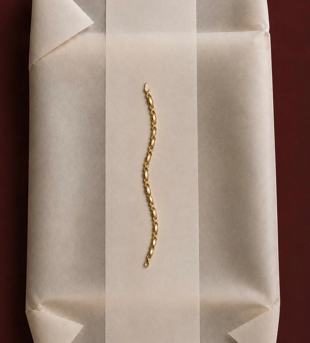 Our new vintage 9ct gold bracelet 🤩
Egyptian revival style, circa 1980s. 

#vintagejewellery #vintageaesthetic #antiquejewelry #solidgold #1980s