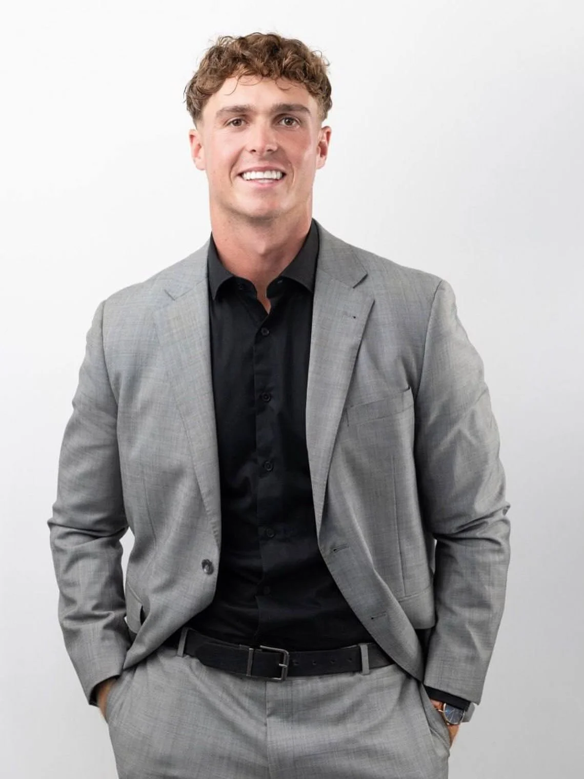 Introducing, Tyran the Managing Director of Titan Collective. 

Known for his pace, execution, and ability to develop people fast, Tyran has spent 4 years in the sales industry building high-performing teams and driving major growth projects. His car