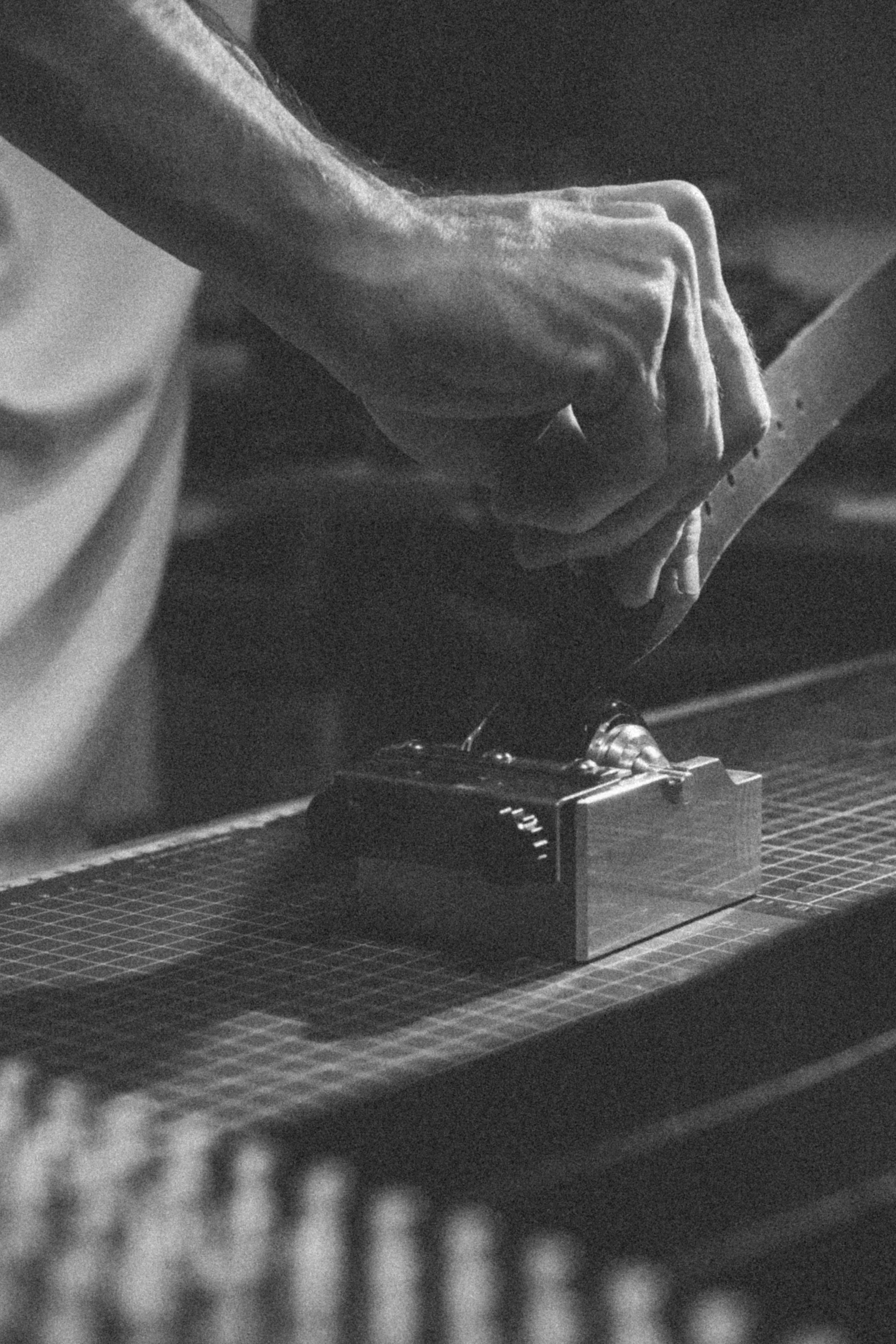 Teinture d'une ceinture en cuir par Hugo