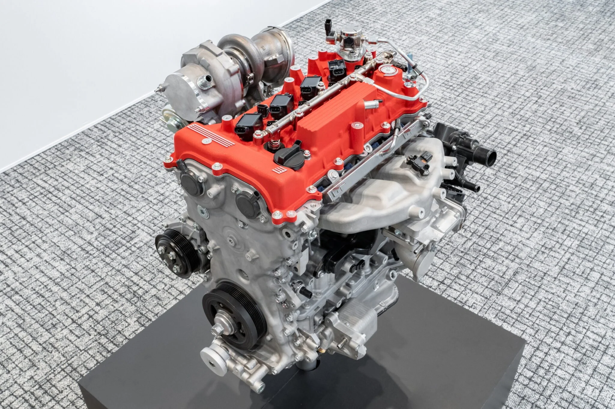 6-Cylinder Engine