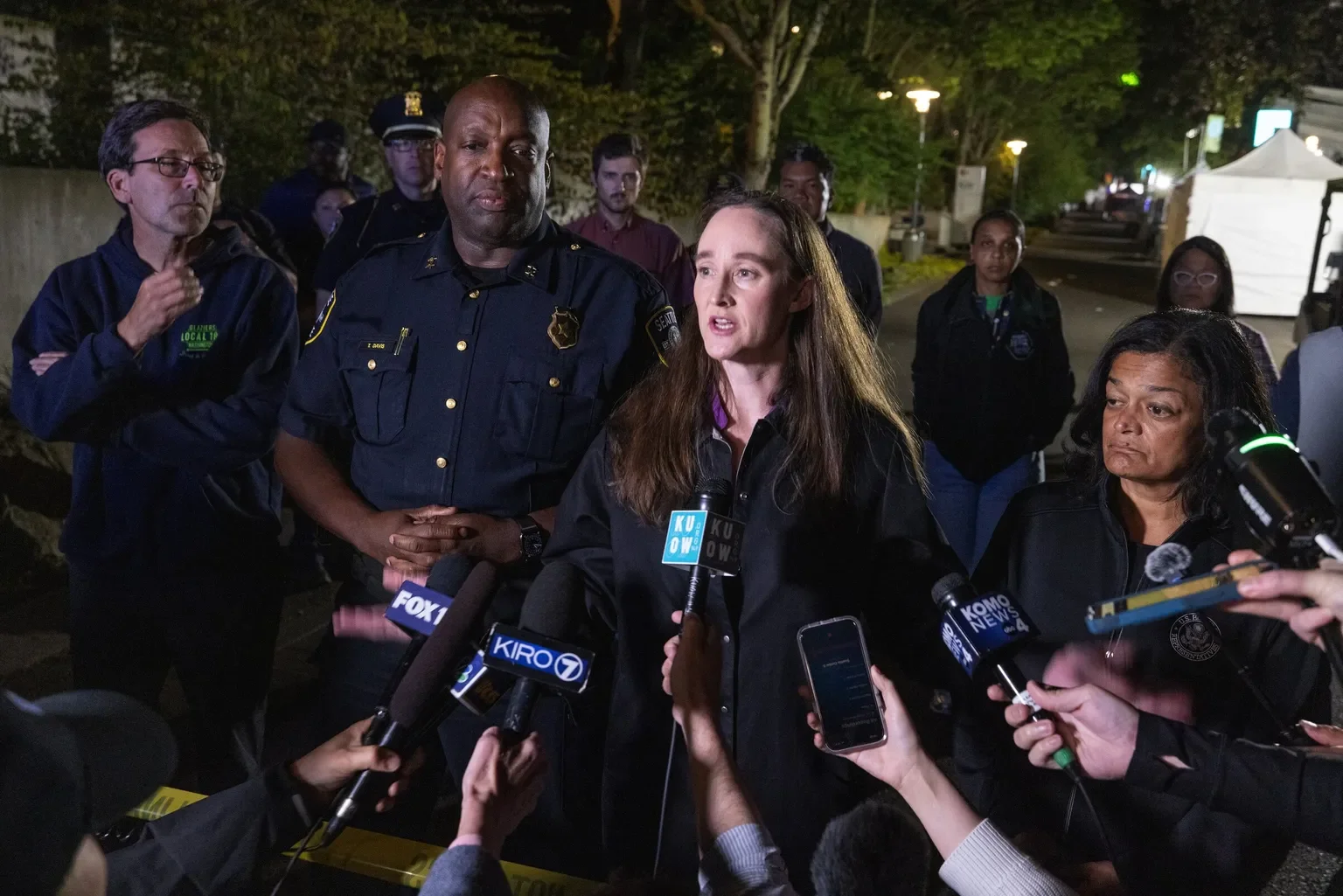How Seattle’s communication during mass shooting compares to other cities’