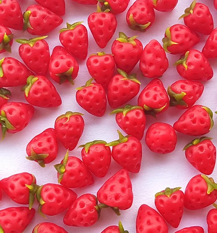 Dollhouse Miniature Strawberries / Doll Mini Food Fruit Strawberry Decoration * Wholesale Lot