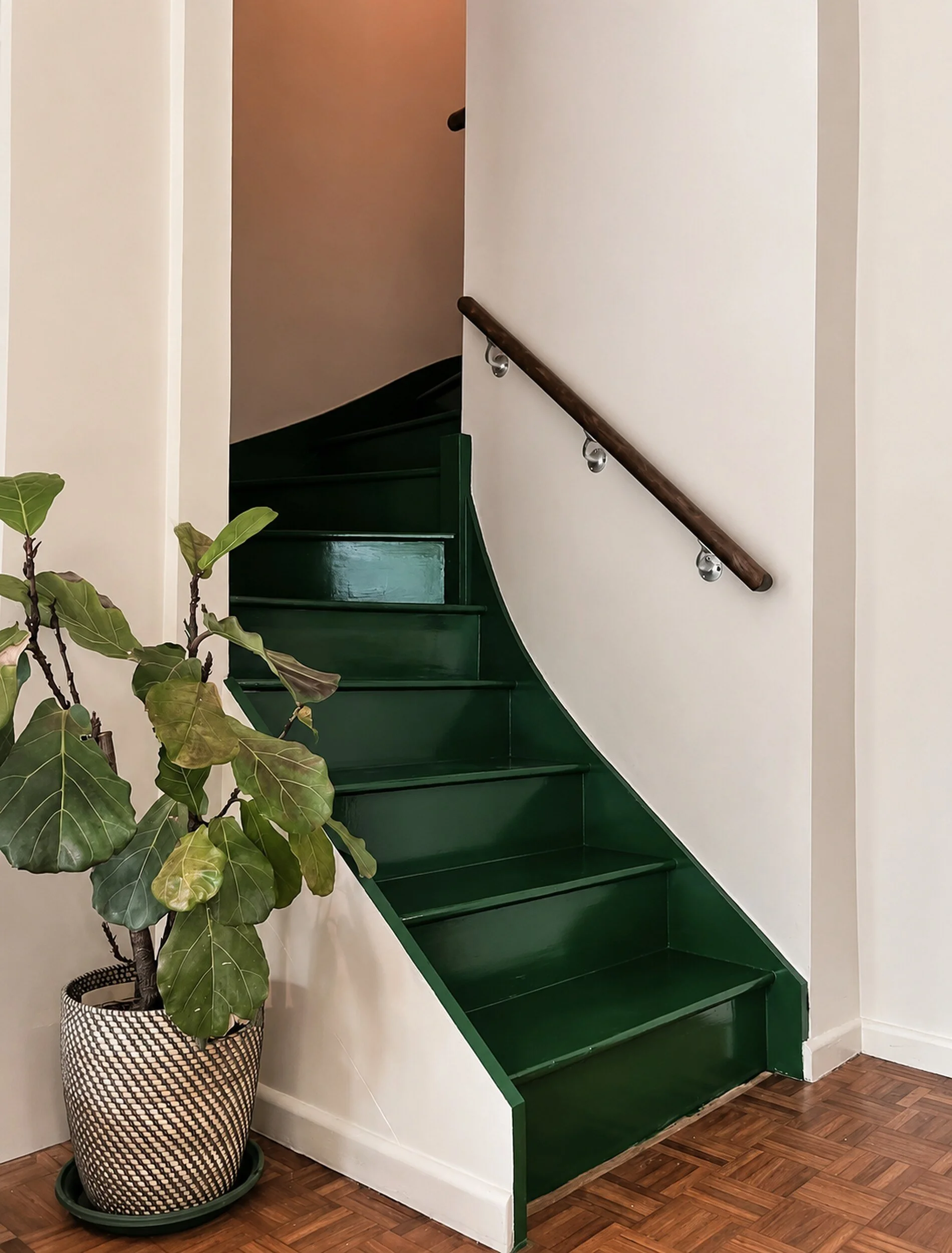 18-green-painted-staircase.jpg