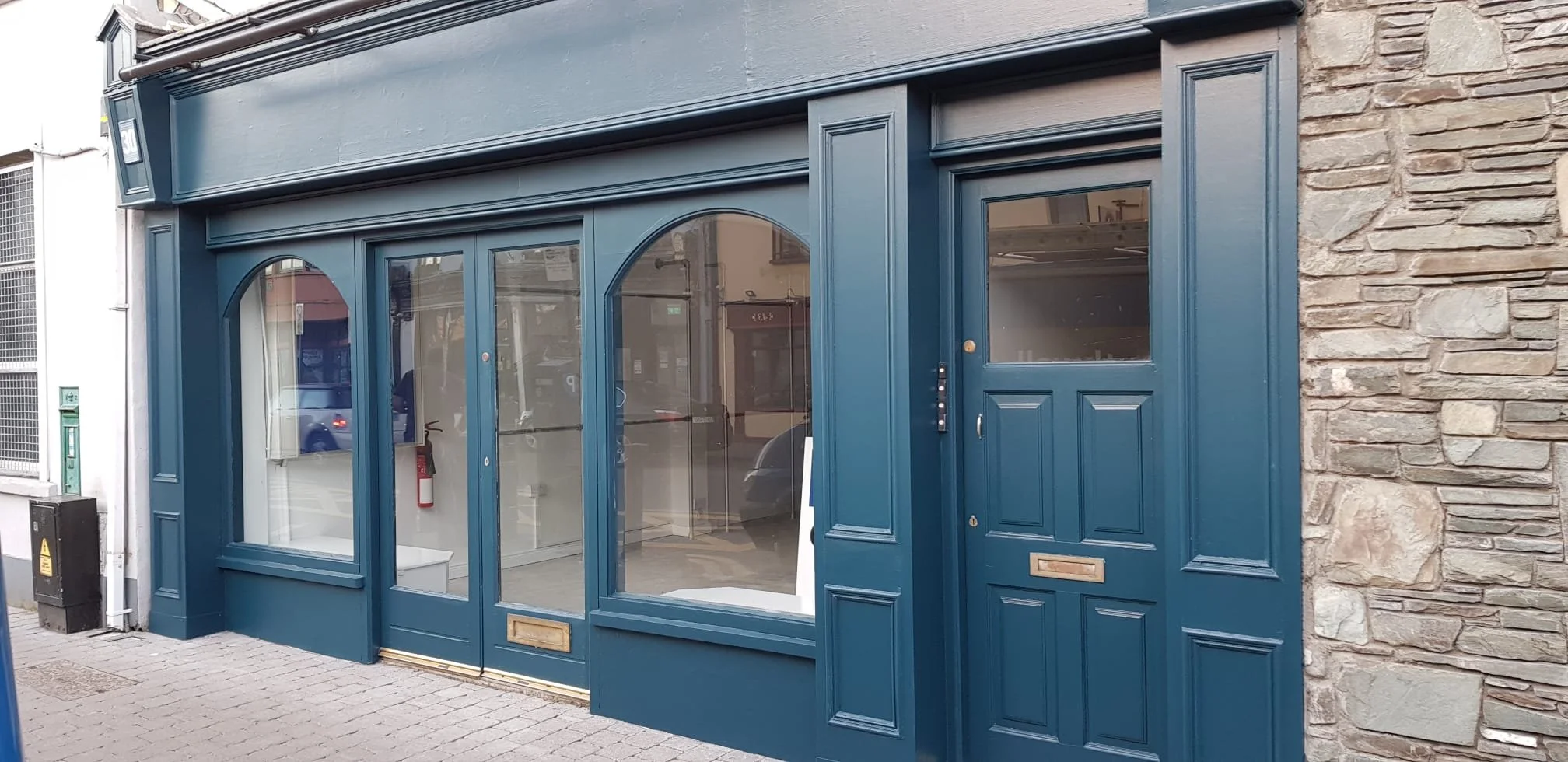 Navy Commercial Unit Shopfront Renovation
