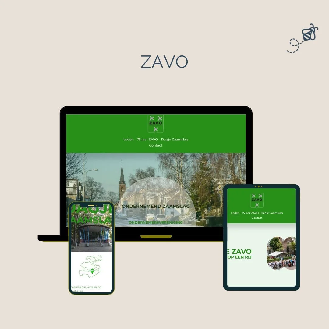 Een computerscherm en twee smartphones tonen de website en app van Zavo, een organisatie voor een dagenvereniging in Zaandam, Nederland, met groene kleuren en foto's van de locatie.