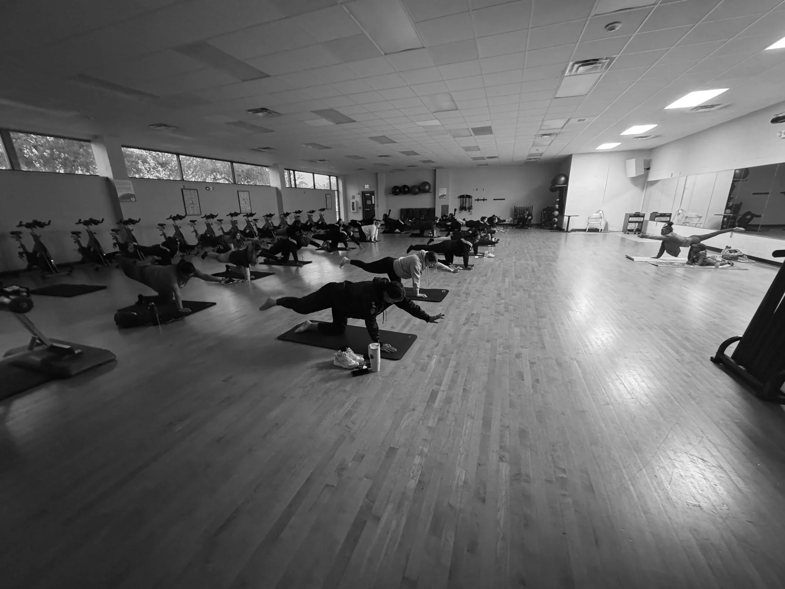 Sátin Marché teaching perinatal yoga at Fort Stewart as part of volunteer community wellness work