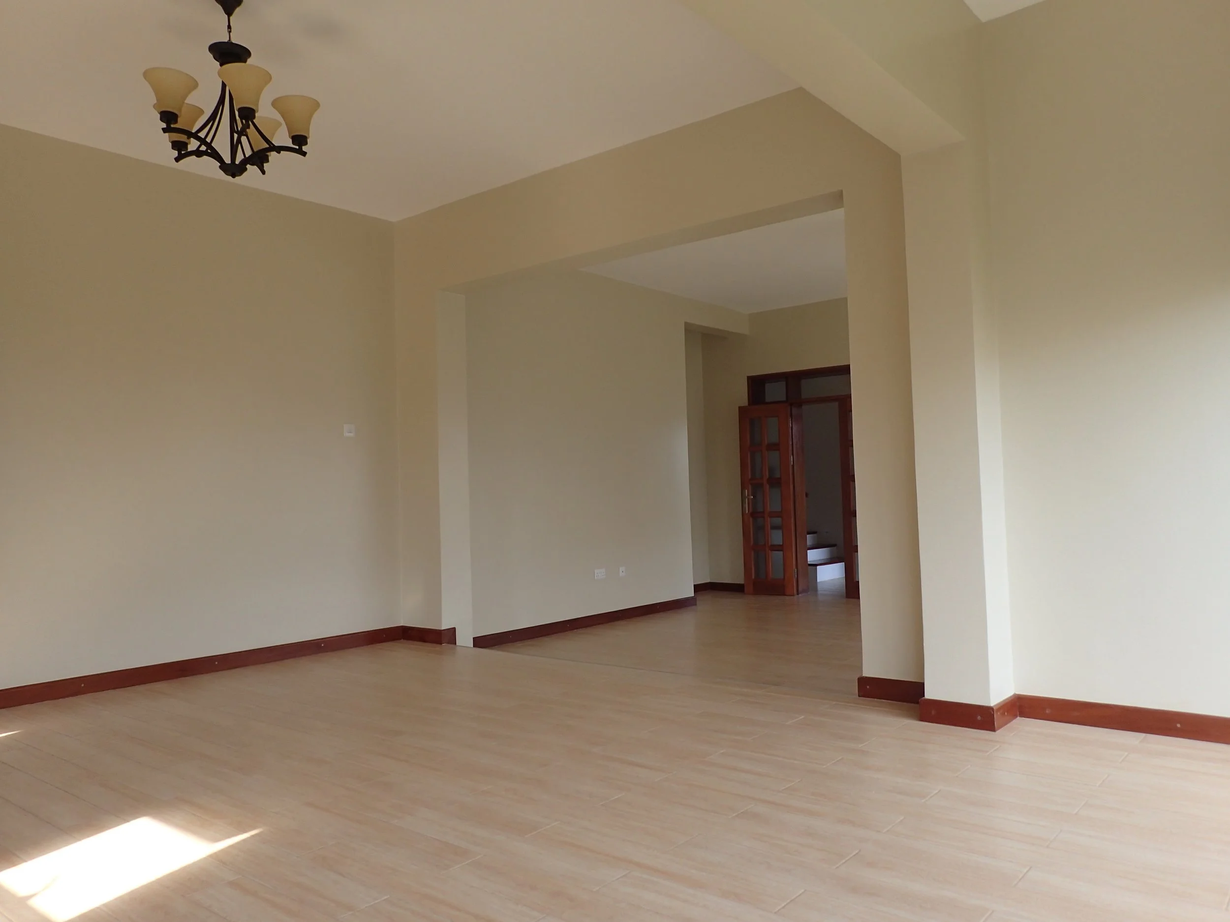 2.1 Dining Room.JPG