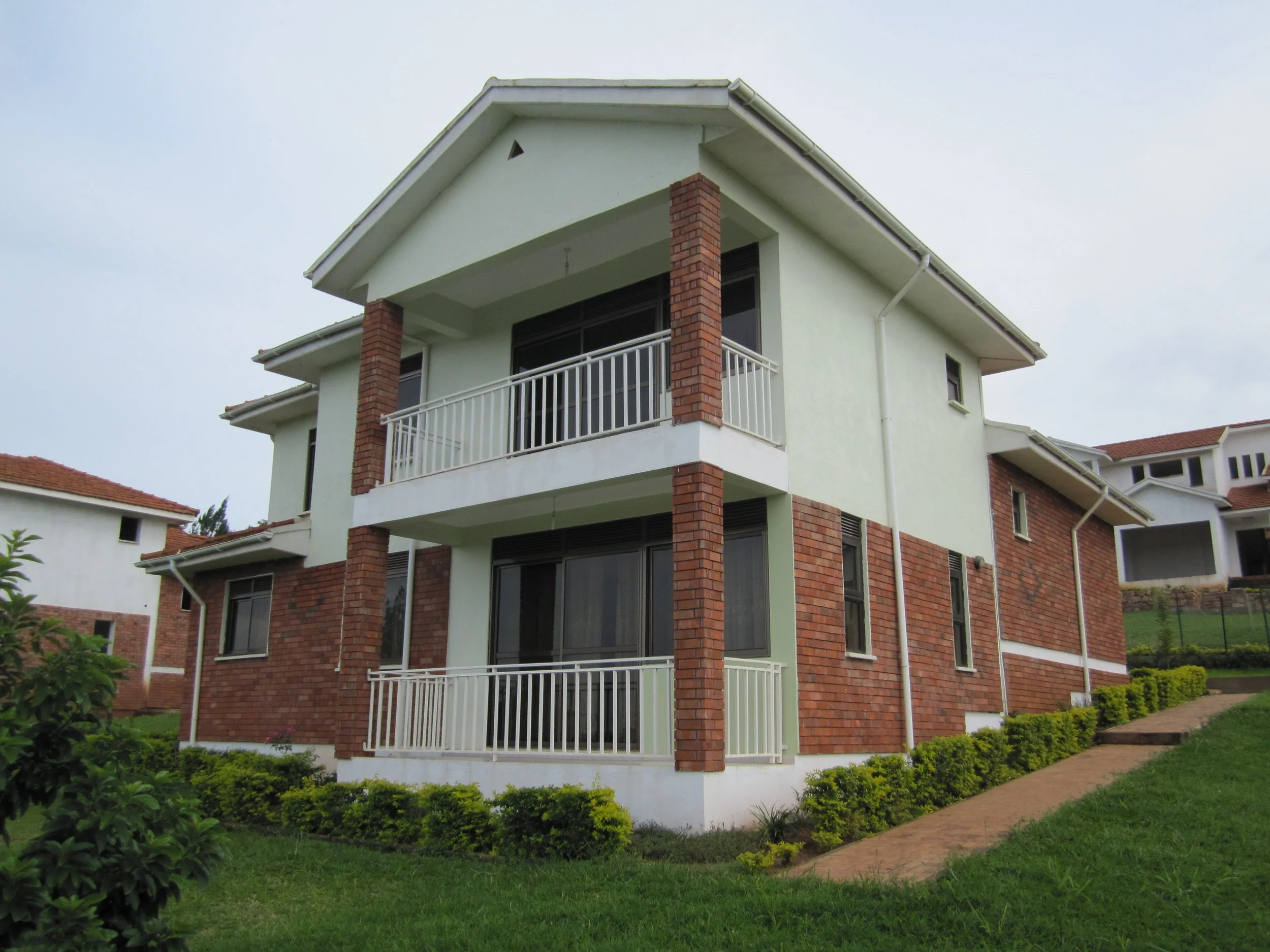 EbonyVillas5.JPG