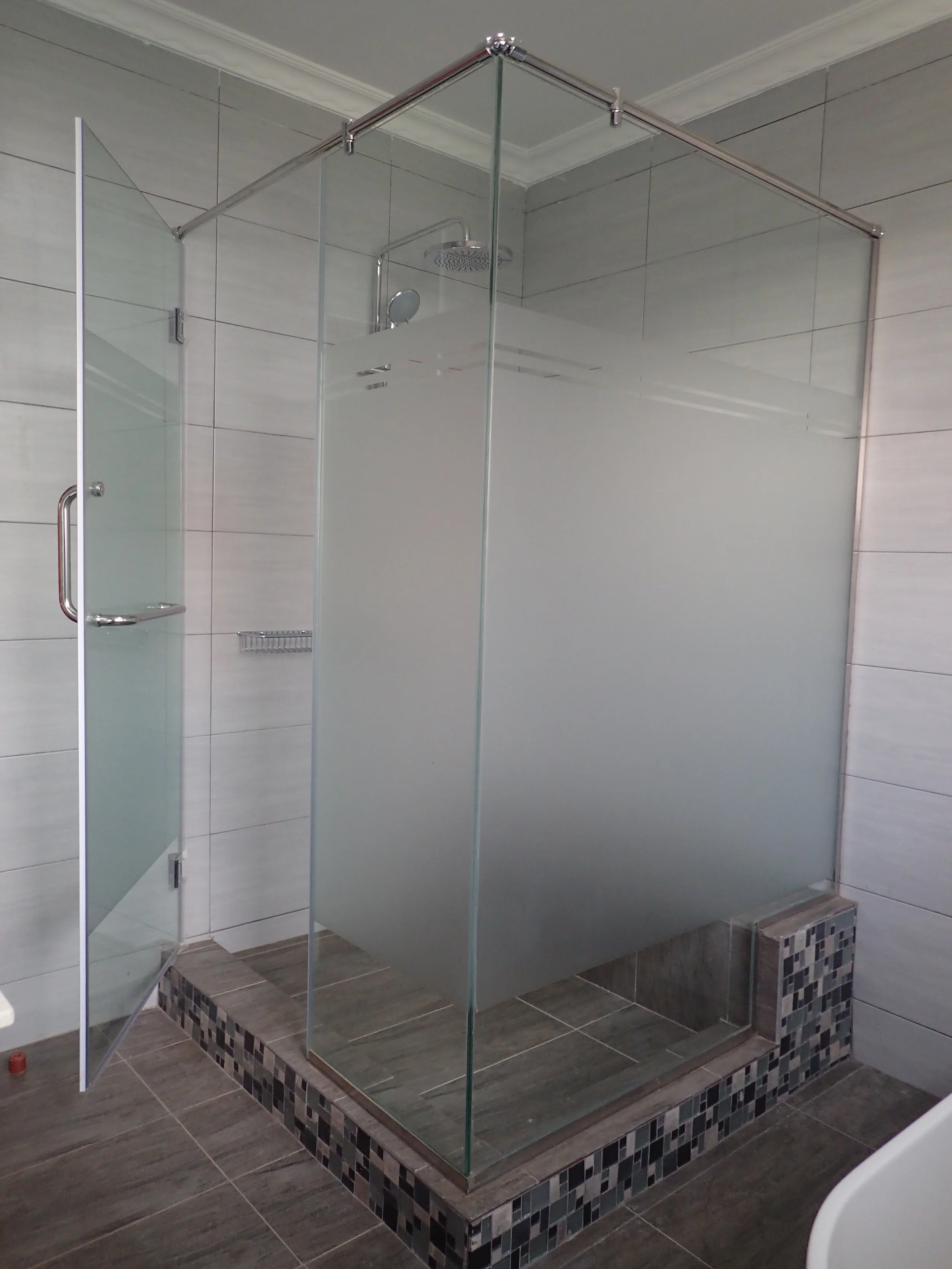 6.2 Bathroom.JPG