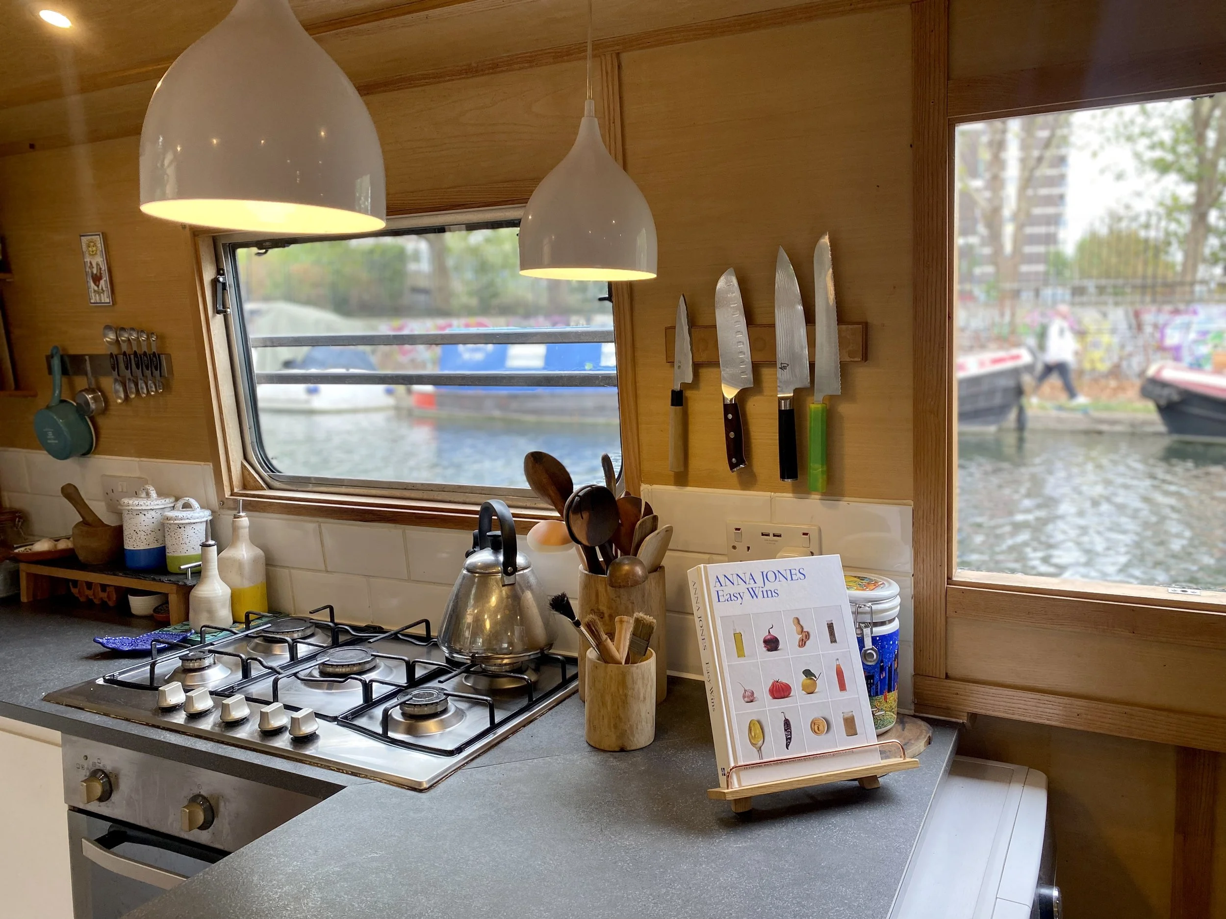 Kitchen close.jpg