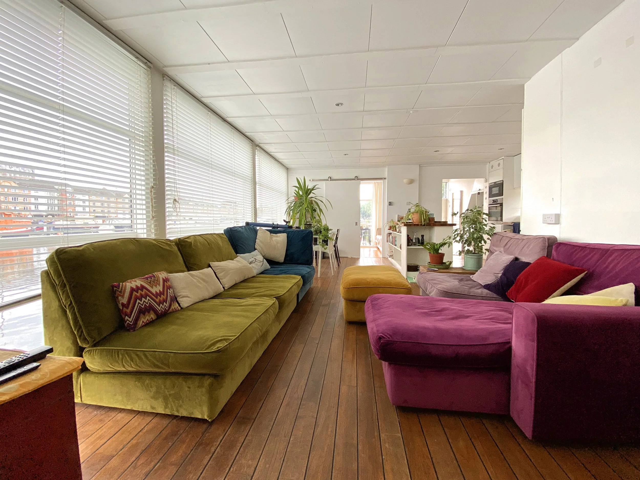 New Lounge 1jpg.jpg