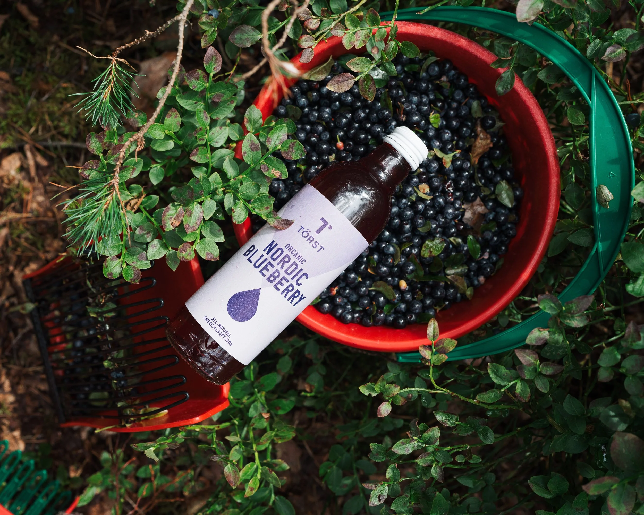Törst Nordic Blueberry drink commmercial photography