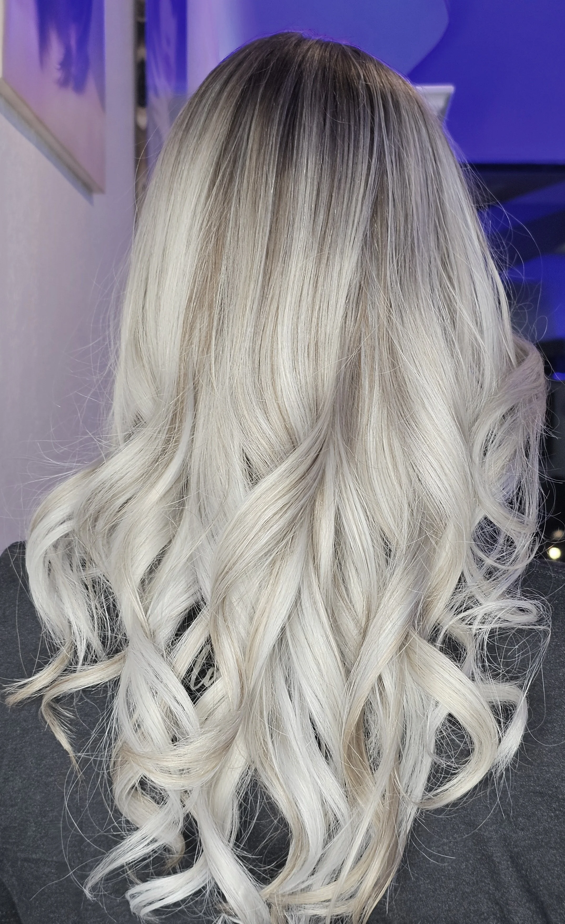 icy foilyage with shadow root blending