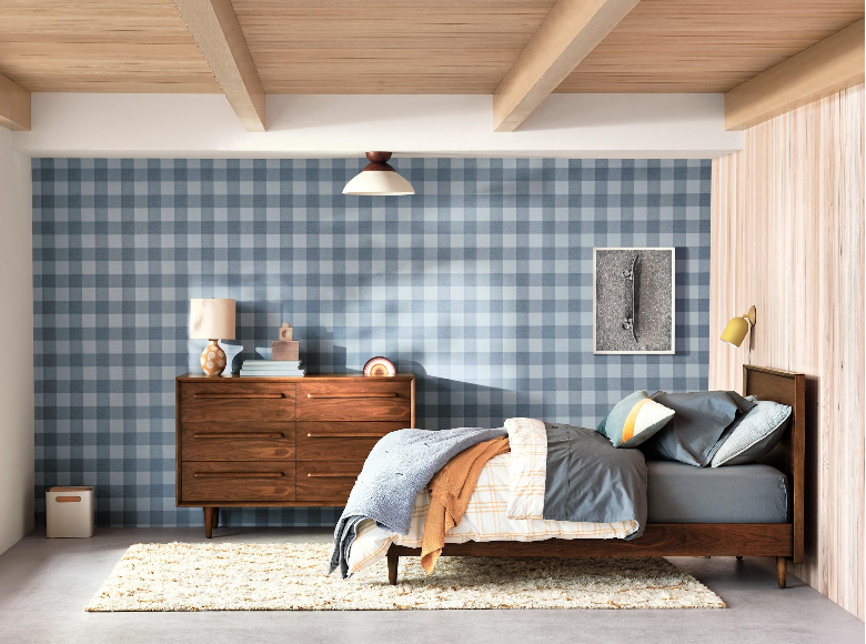 Crate and Barrel - soft goods / bed styling 