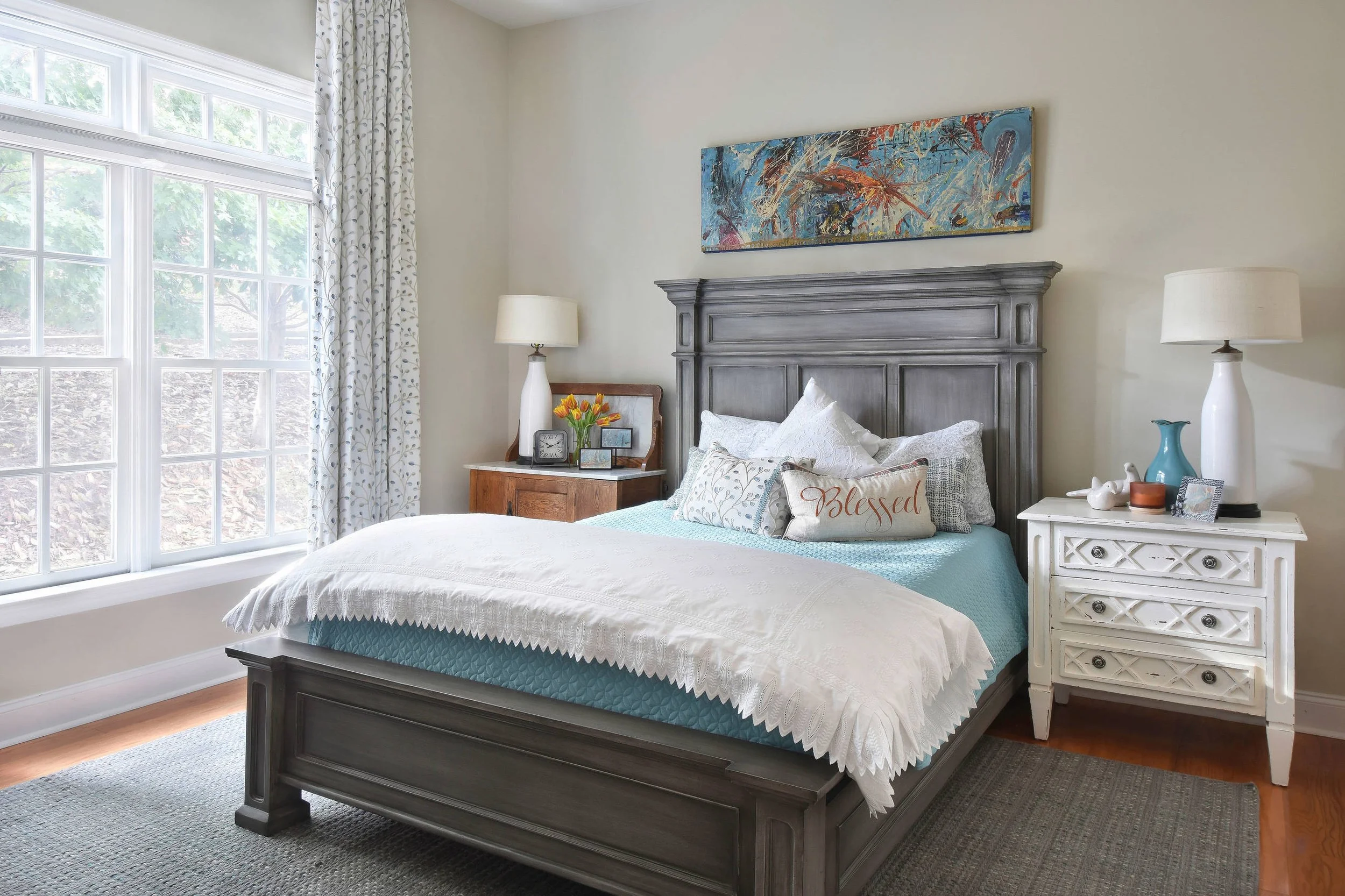 traditional-farmhouse-guest-suite-chosen-interiors-img~db211e710c058494_14-8277-1-46b6aff.jpg