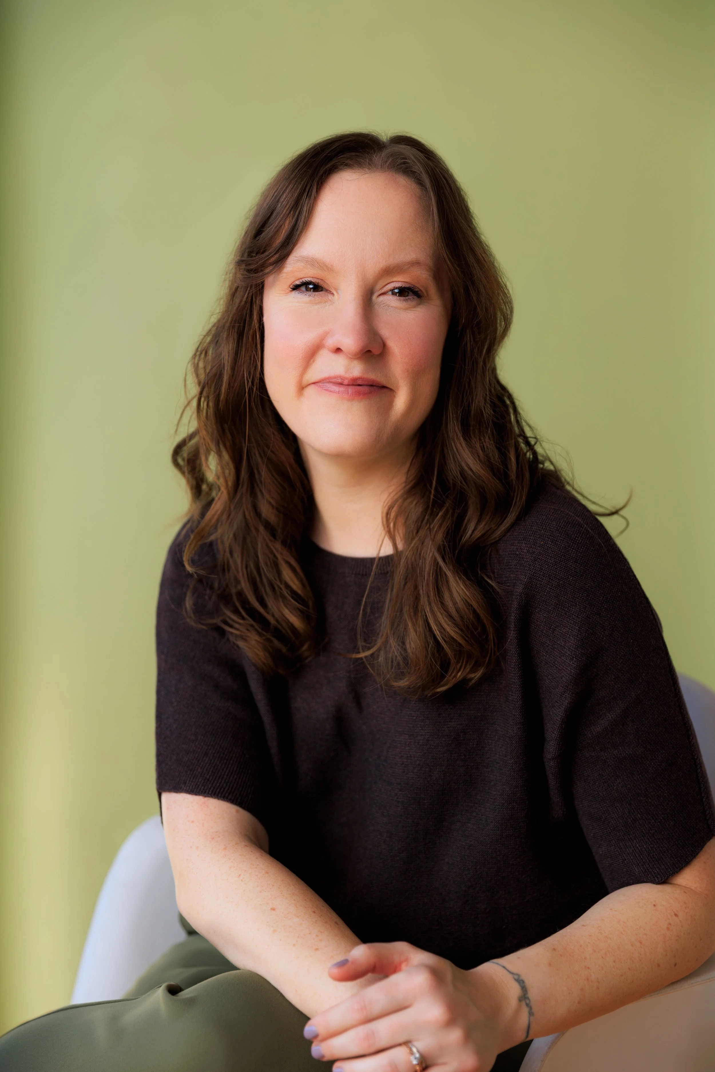 Katie Catalano LCSW serves adults in Illinois and Colorado, providing mental health therapy focused on supporting individuals live their authentic lives