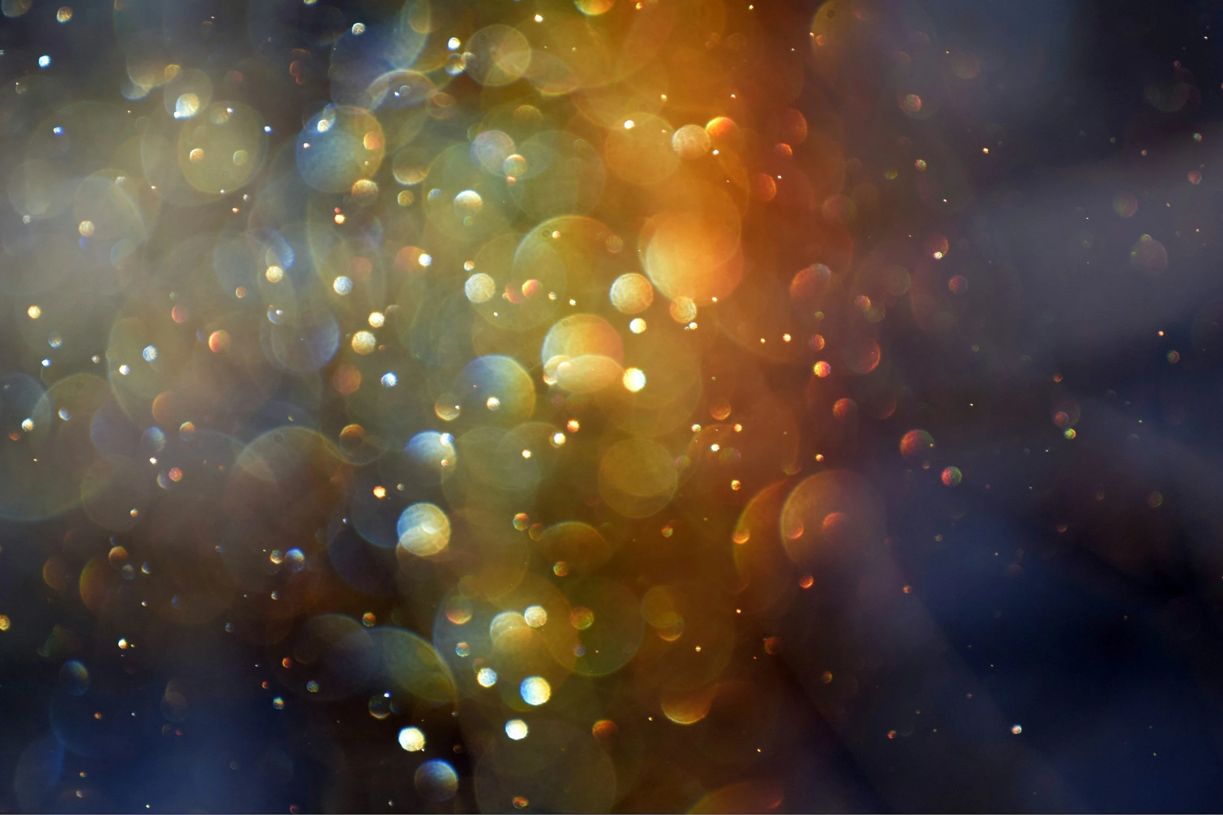An aura of spots that show color