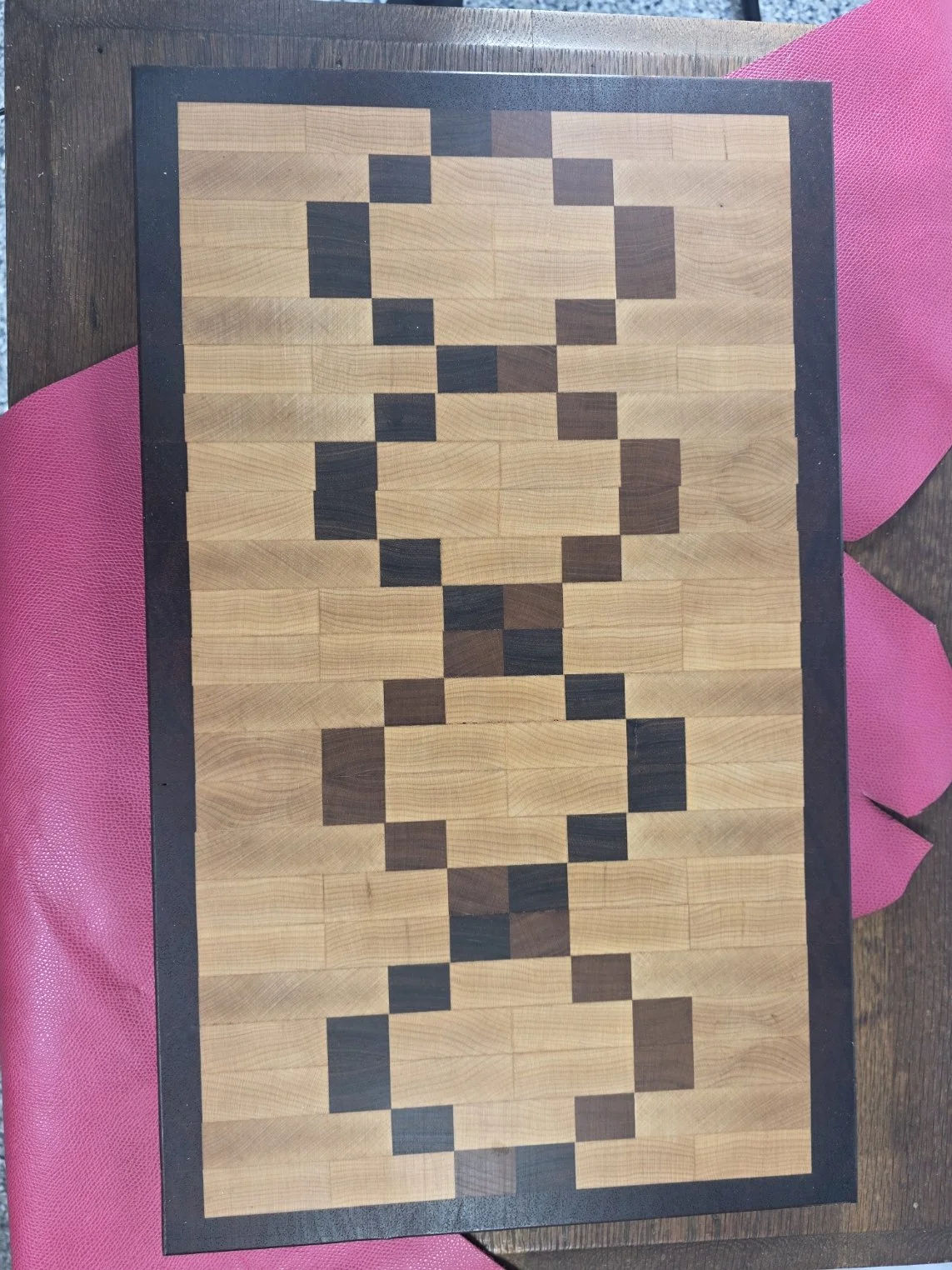 Serving board - heart beat dna mix end grain