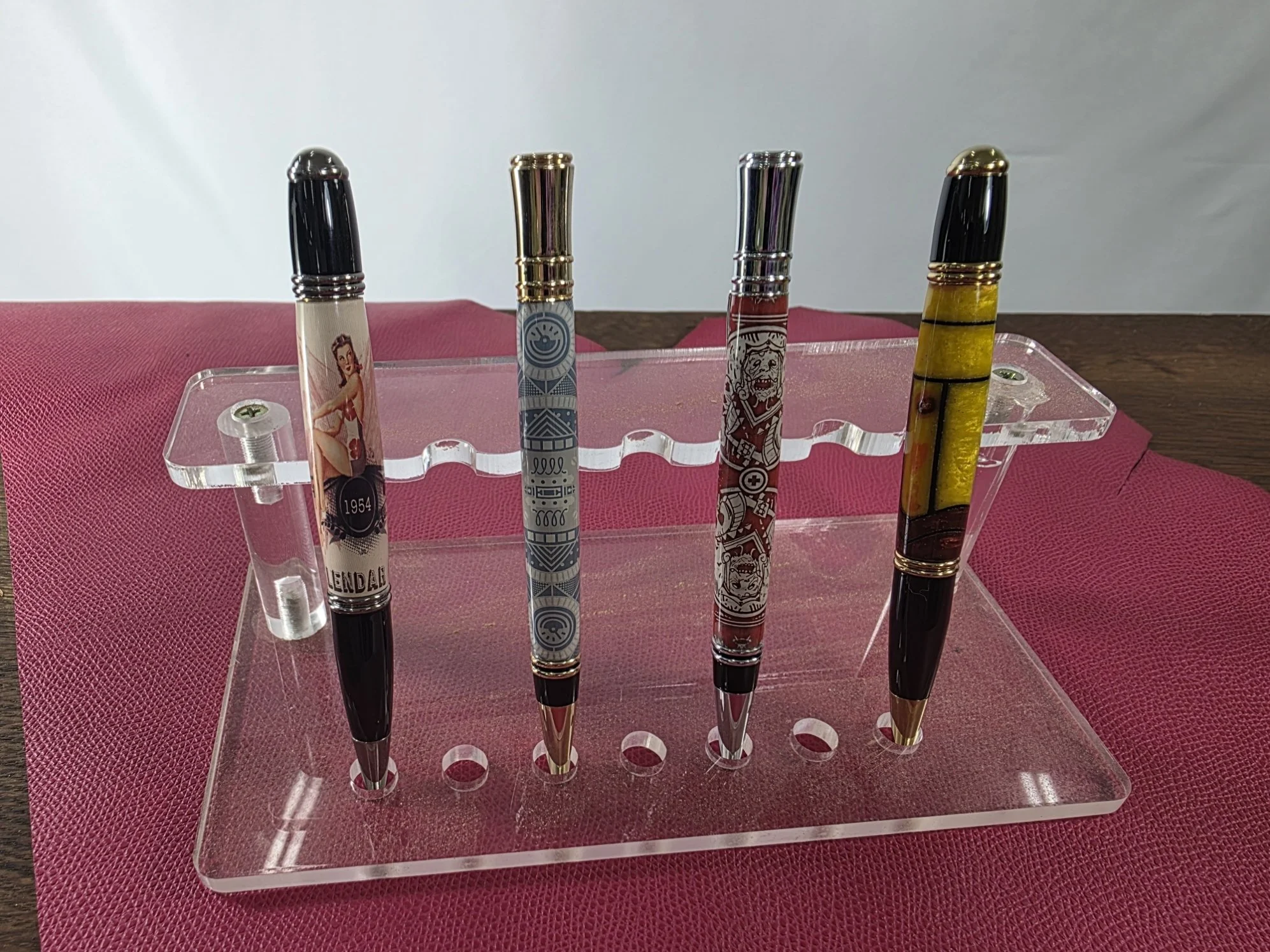 Label Cast Pens