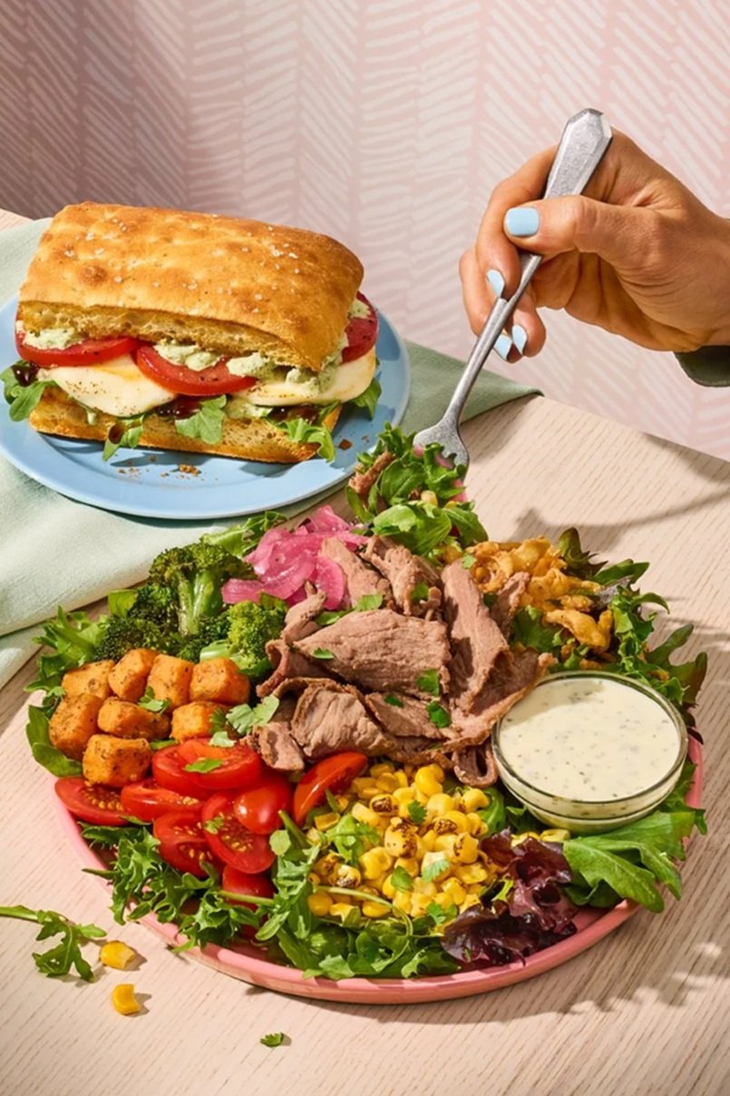 C126-PremSalads_Steak%26Herb_ToastedCapreseFocaccia_Half_V_R3.jpg