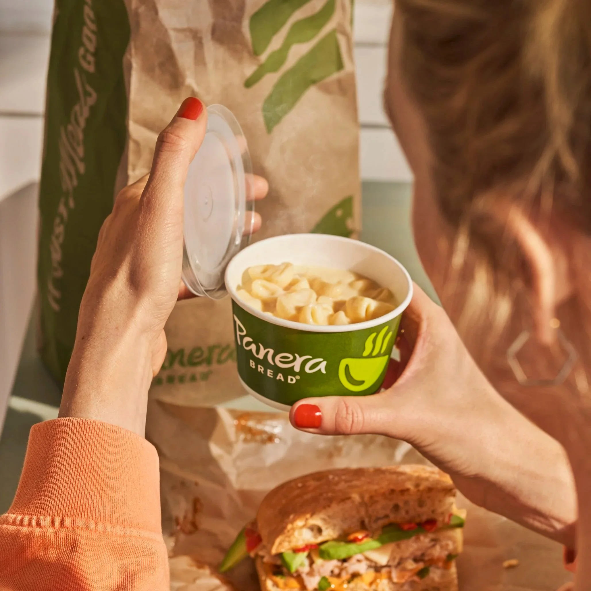 C626-Mac_ChipotleChickenAvoMelt_YP2_MyPanera_3919_R3.jpg