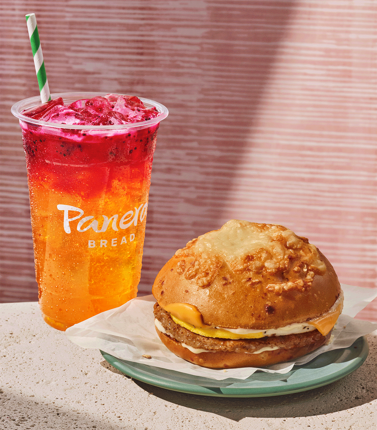 C726-SausageEgg&Cheese_BagelStack_FCE_IslandMangoEnergyRefresher_GIF_R1-FF.gif