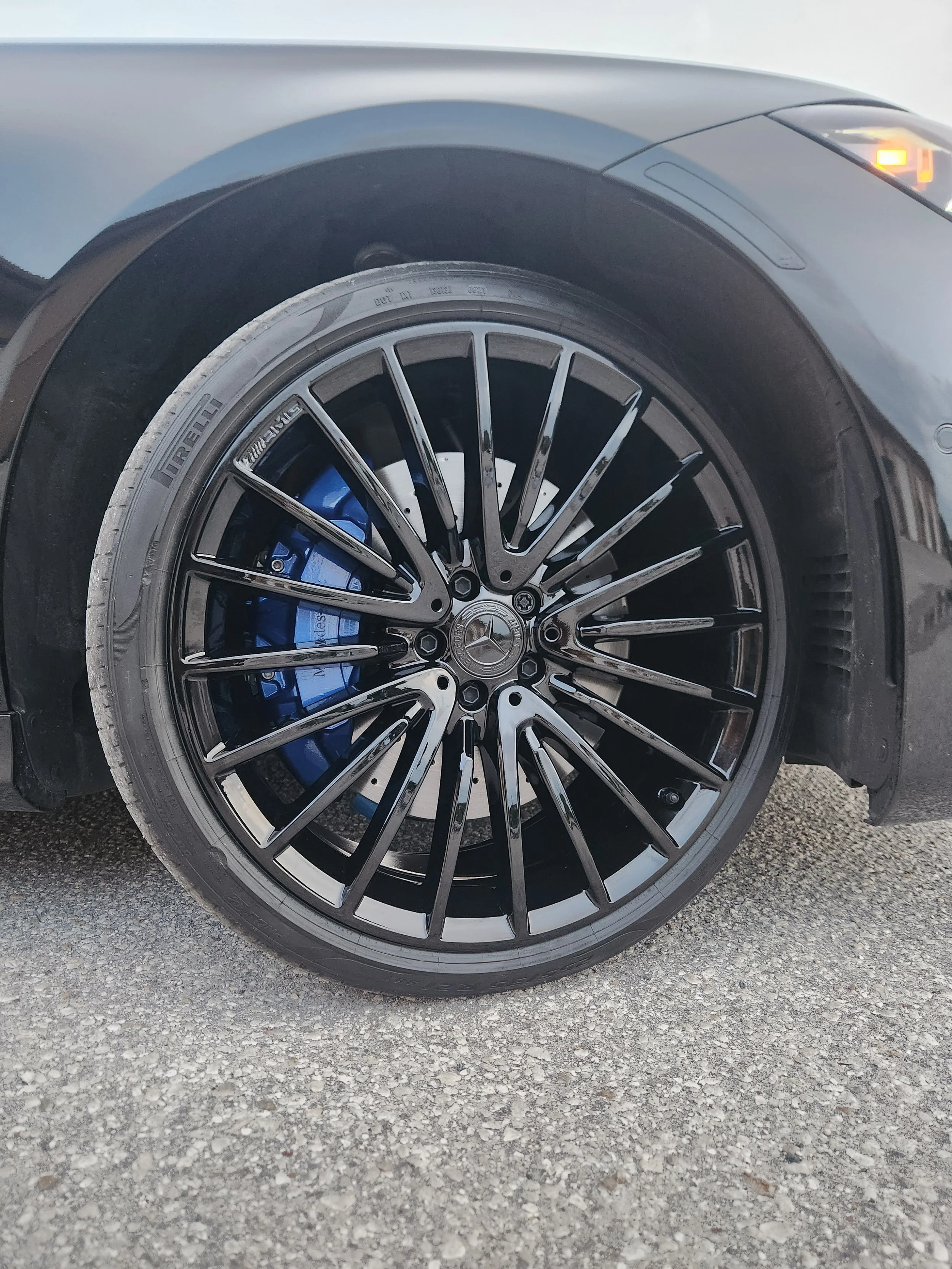 Mercedes-Benz S580 powder-coated wheels Tarpon Springs

New tire installation and caliper painting Tampa Bay

Custom gloss black wheels and blue calipers Florida

Luxury vehicle wheel and tire shop Tarpon Springs

Mercedes-Benz custom styling @autoes