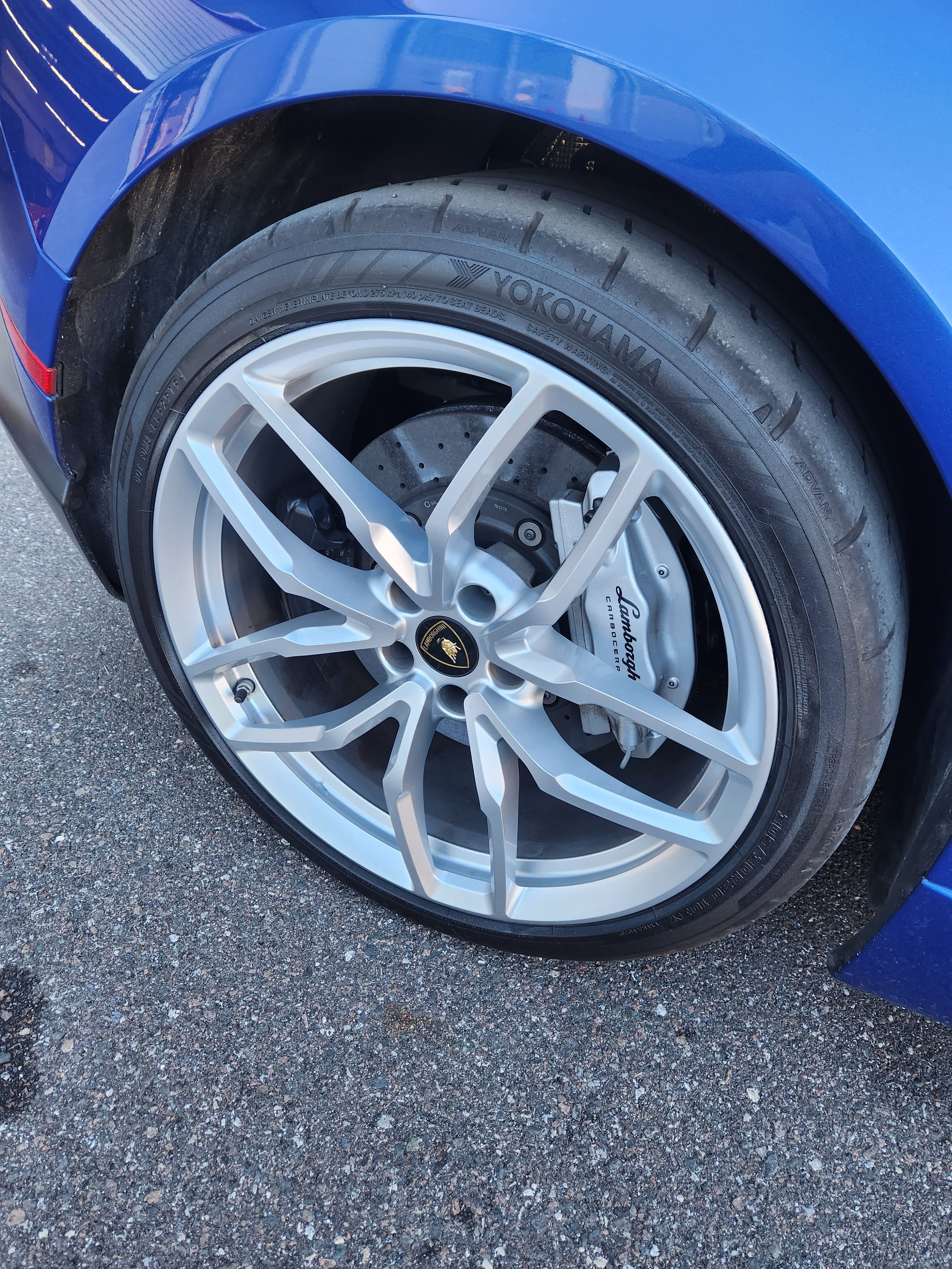 Lamborghini Huracan wheel curb rash repair Tampa

Exotic rental fleet mobile wheel repair Florida

Supercar rim scratch restoration Tampa Bay

On-site mobile wheel repair for exotic rentals

High-performance alloy rim refinishing and repair

Exotic v